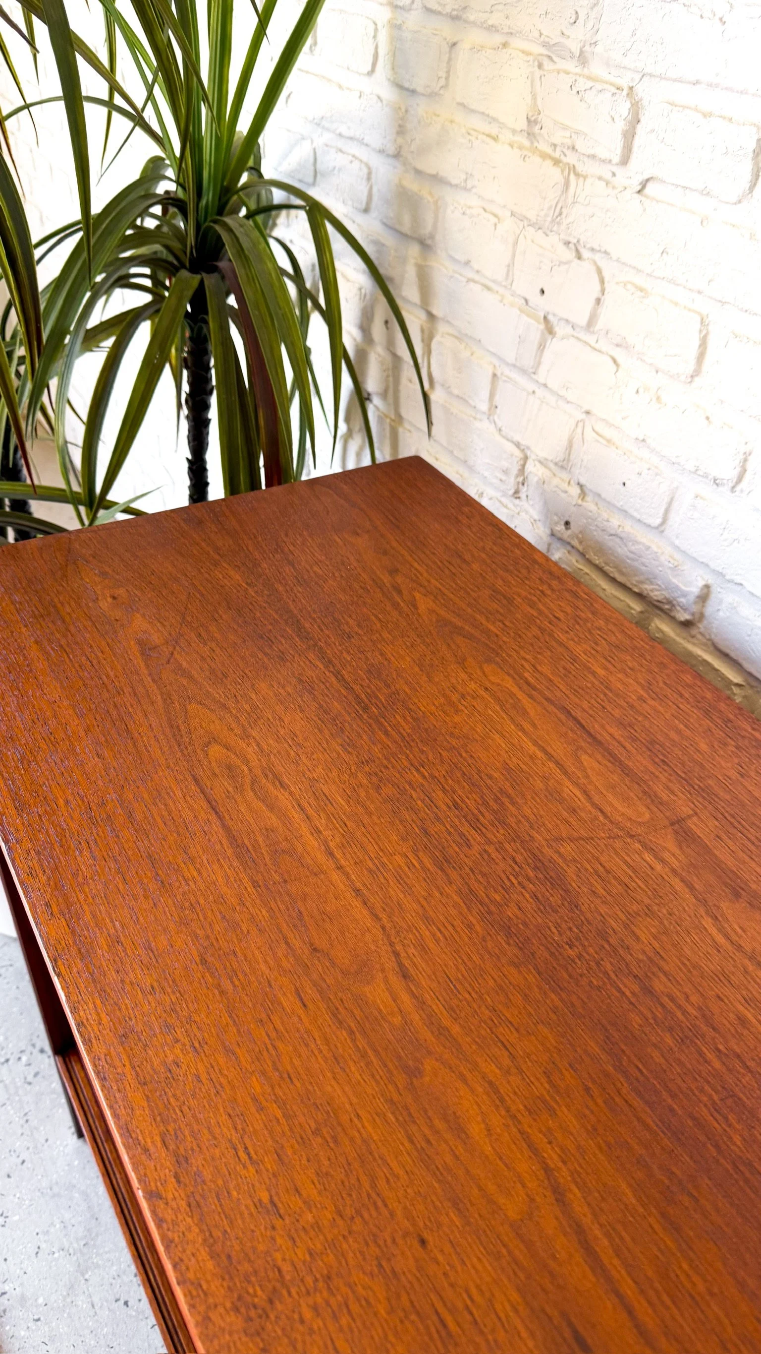 Paul McCobb Linear Group Walnut Credenzas31.jpg