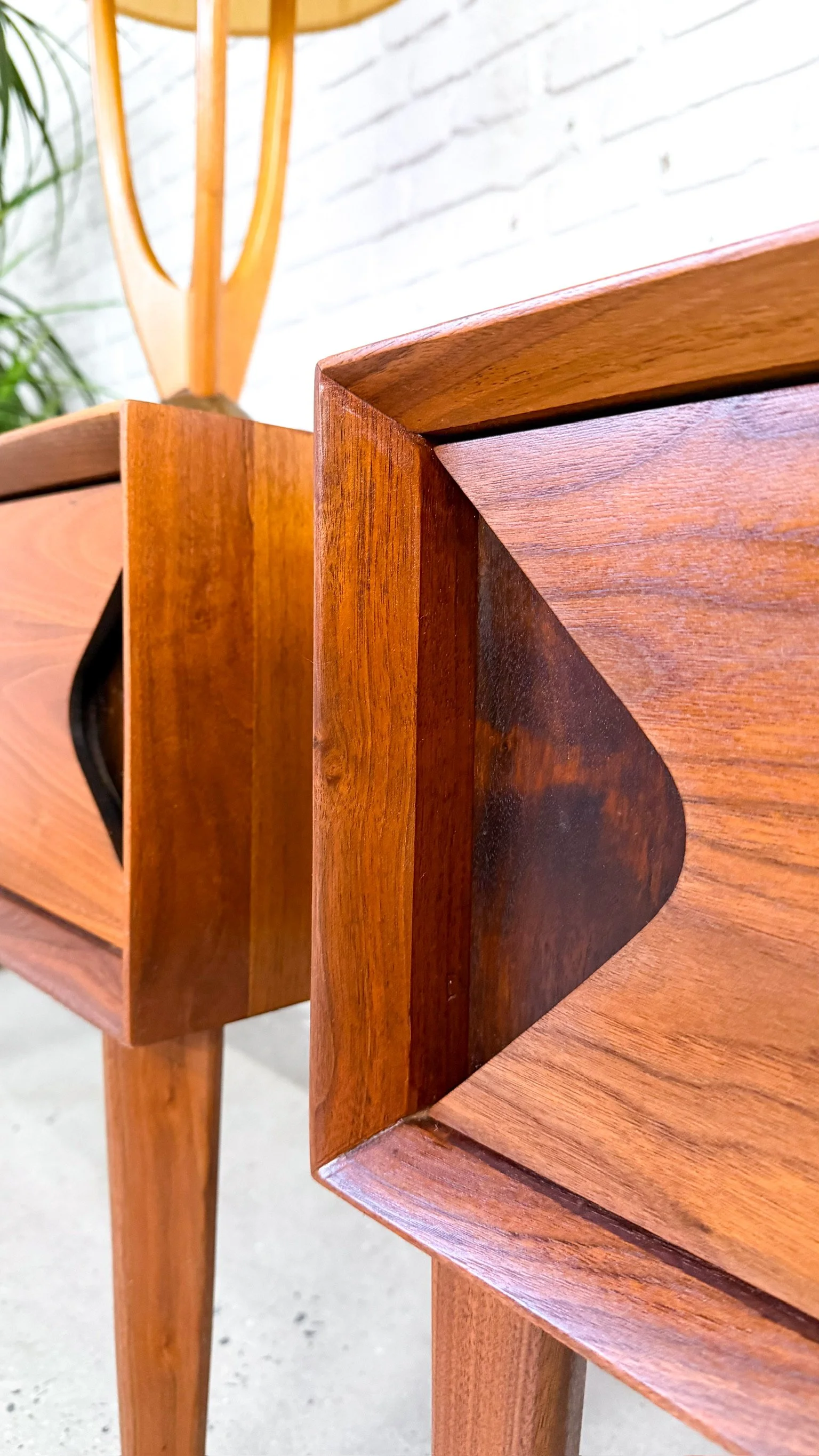 grossfeld house nightstands13.jpg