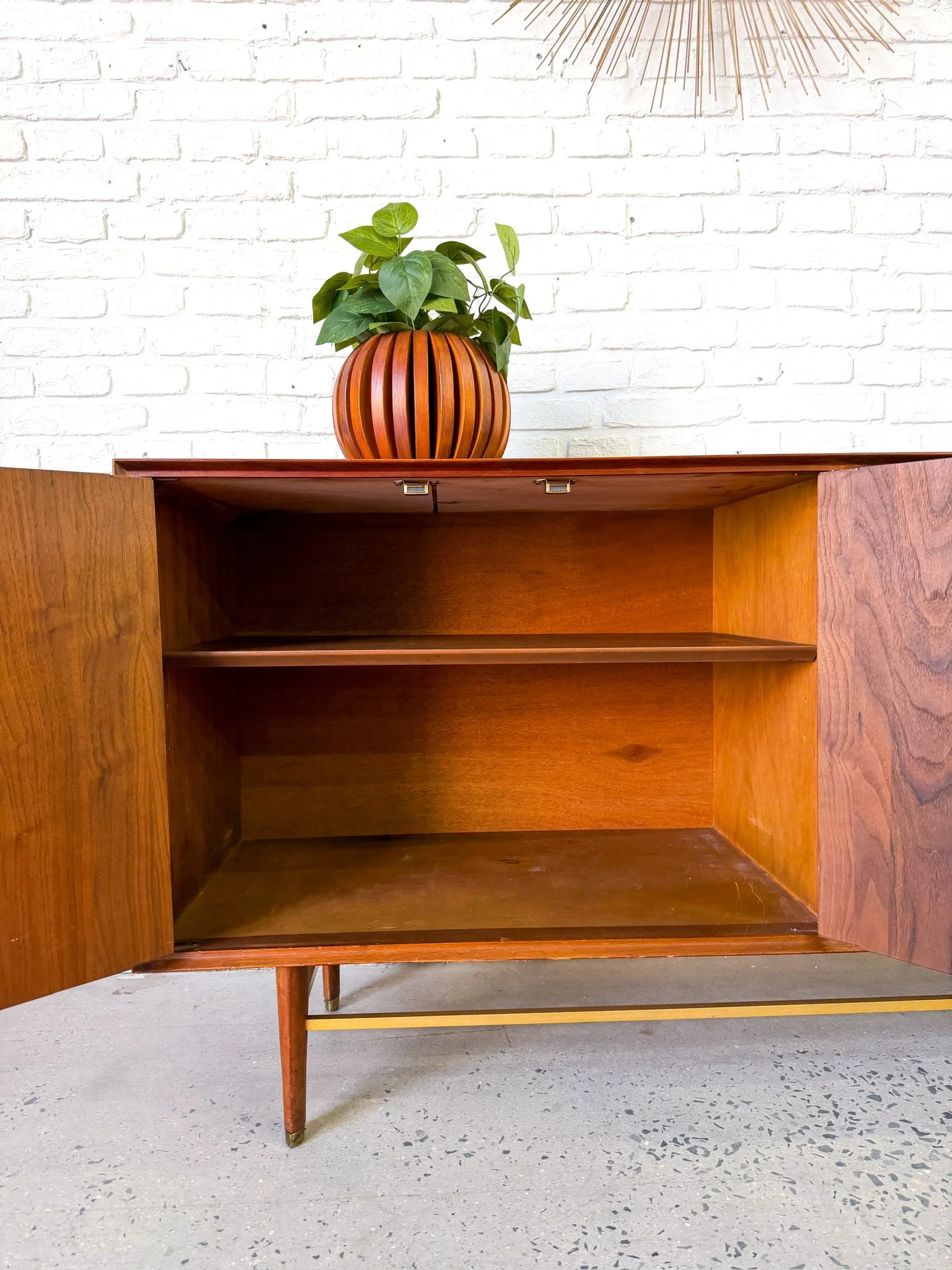 Mid Century Walnut Credenza11.jpg