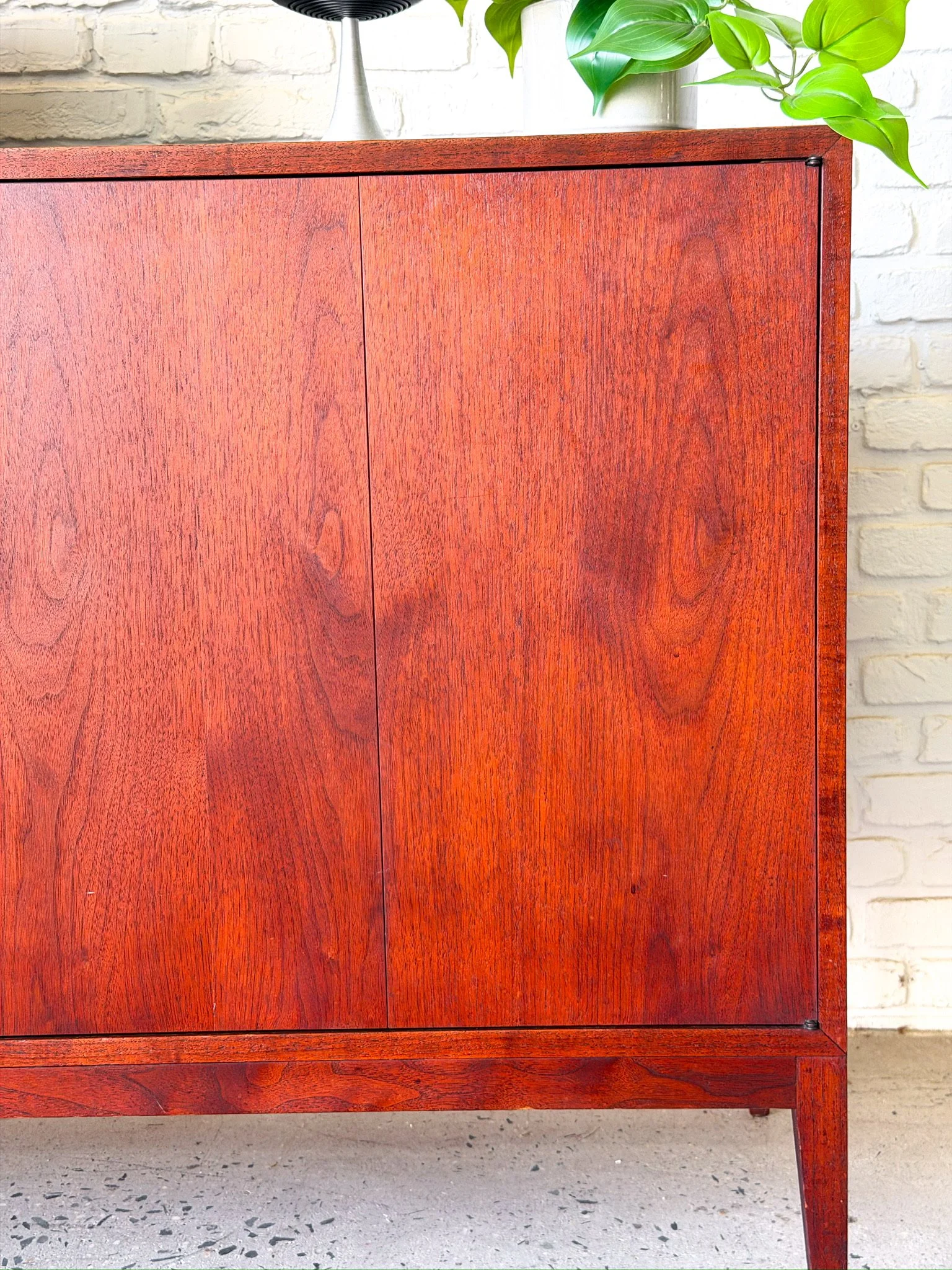 Oiled Walnut Credenza circa 1960s9.jpg