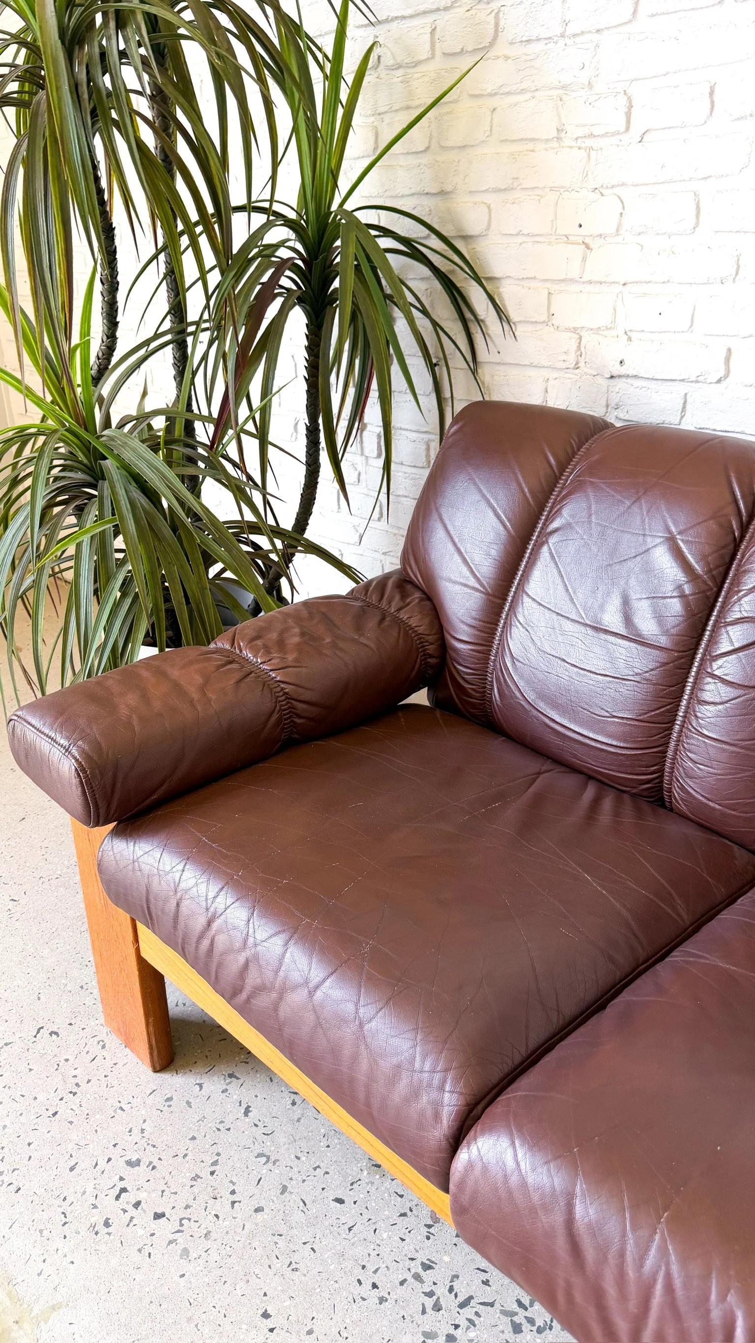 Danish Teak Leather Sofa11.jpg