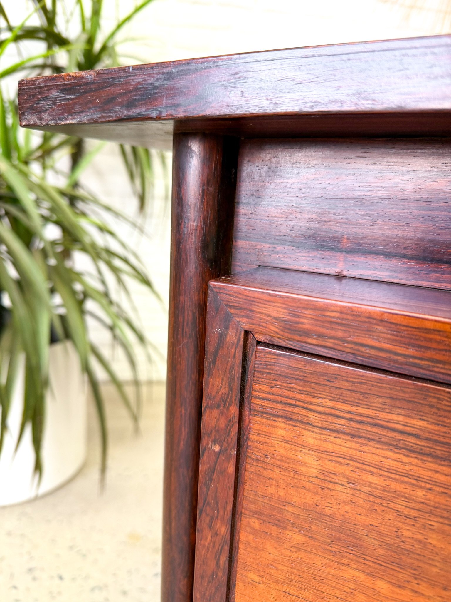 Rosewood Executive Desk14.jpg