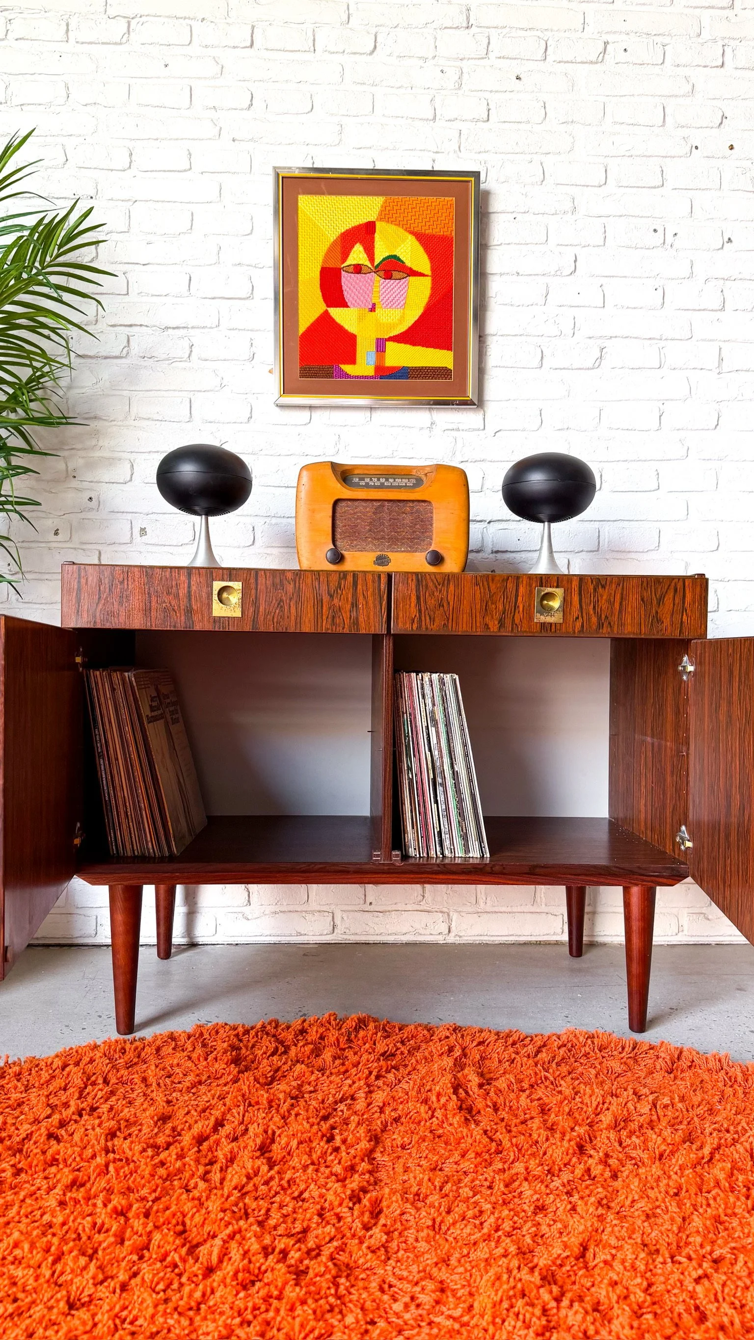 AEJM Mobler Danish Modern Rosewood Credenza7.jpg