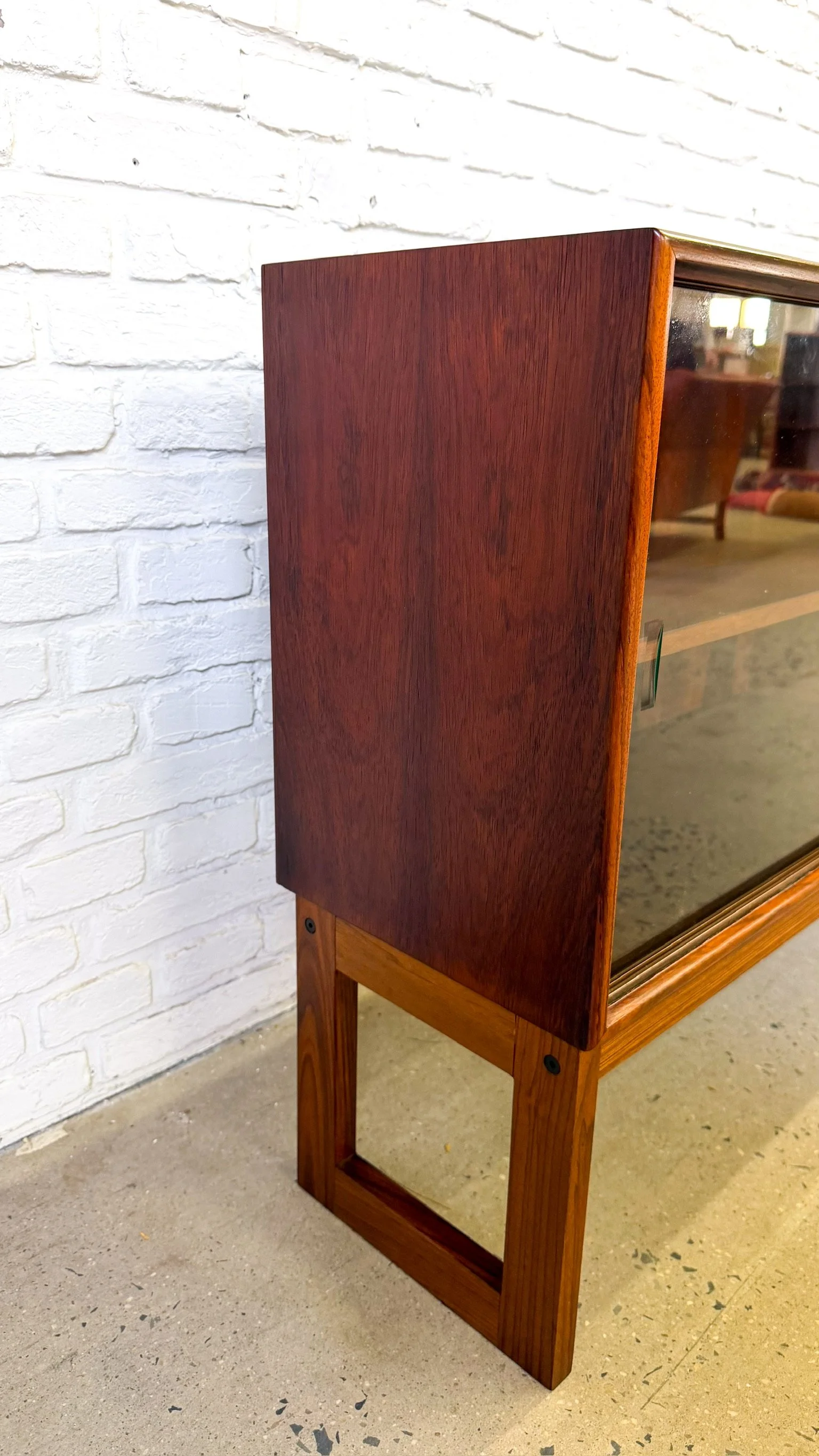Danish Rosewood Display Cabinet Bookshelf4.jpg