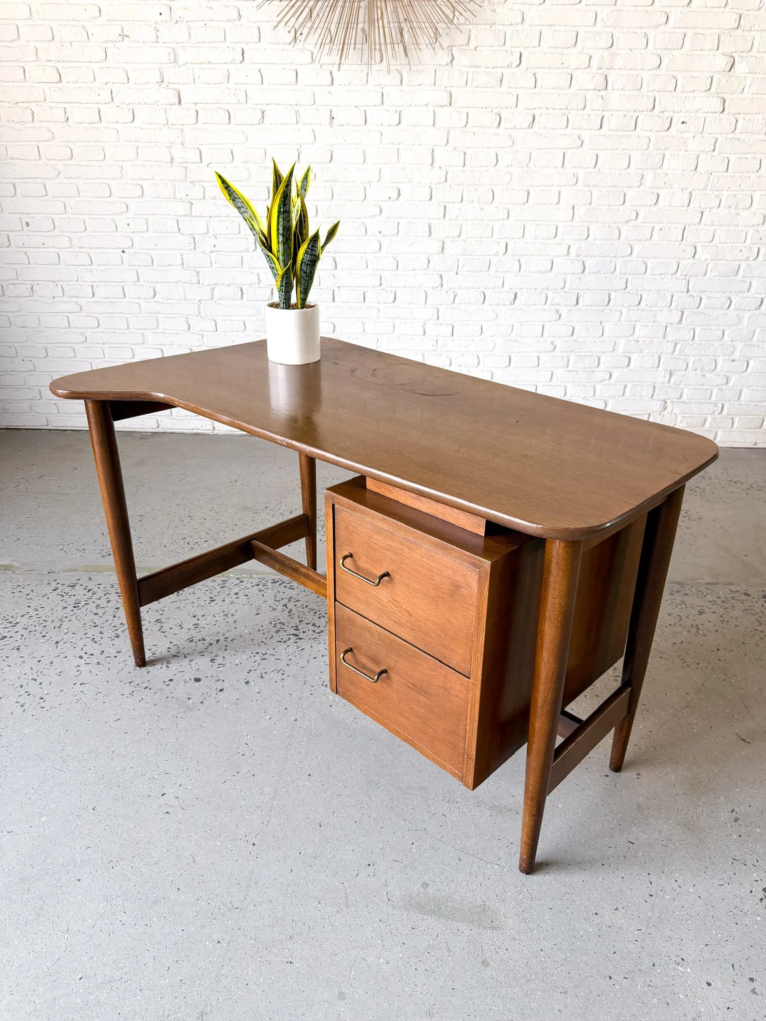 Drexel Dania Small Desk2.jpg