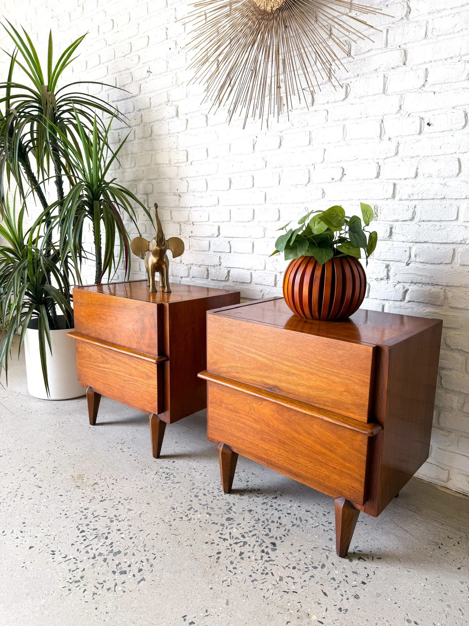 American of Martinsville Walnut Bedroom Set 14.jpg