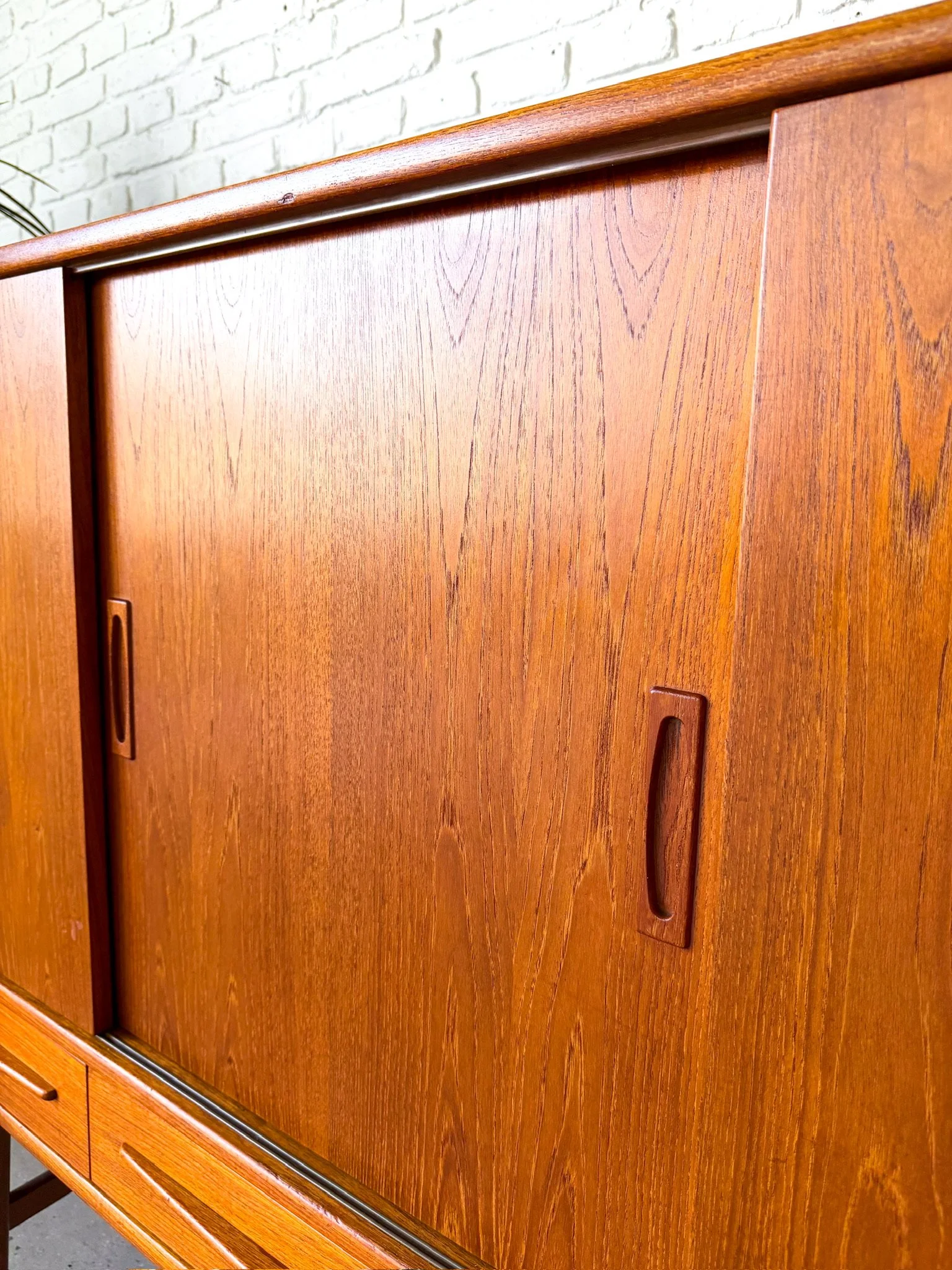 Danish Teak Sideboard5.jpg