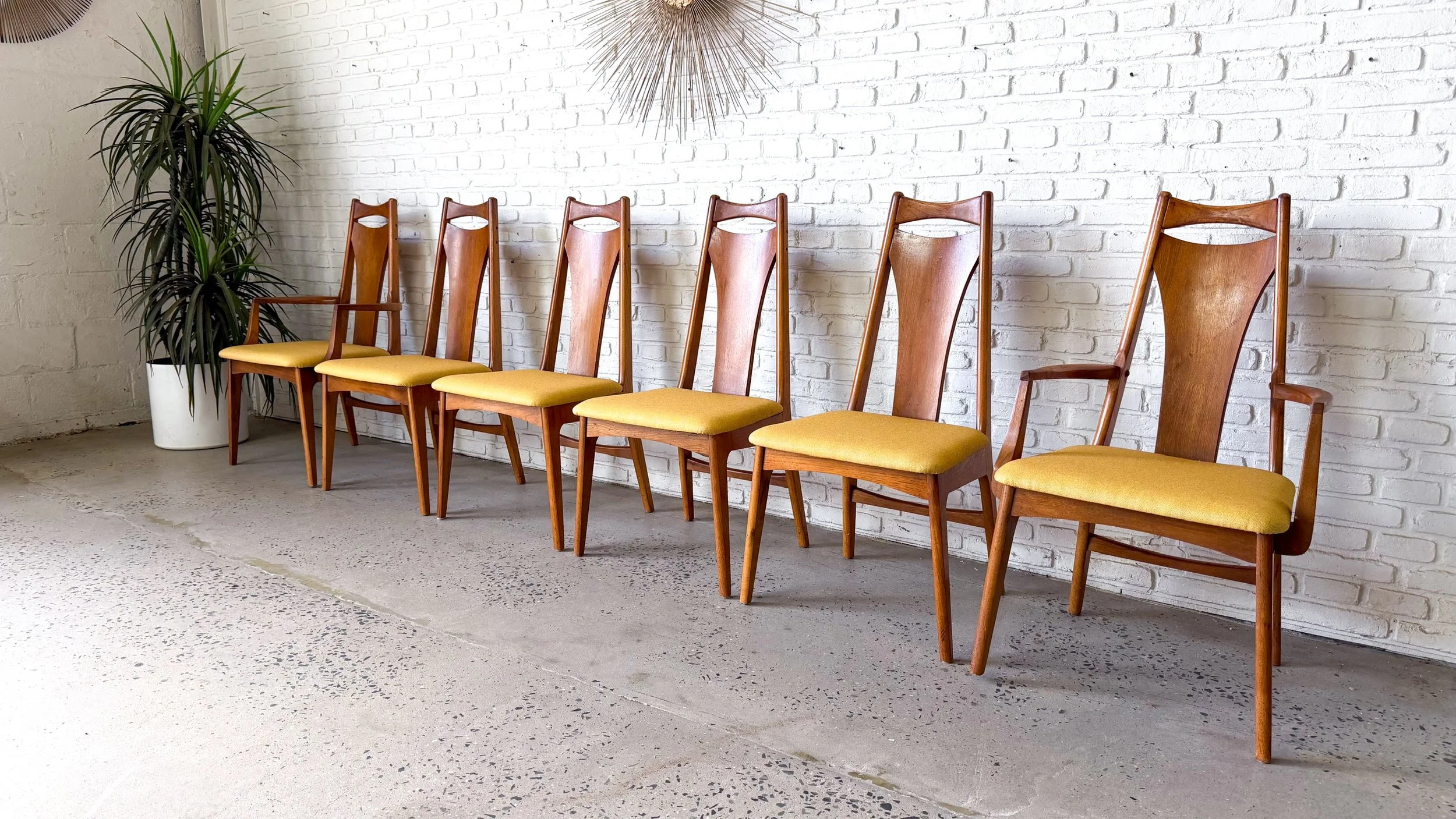 Young Manufacturing Dining Chairs Set of Six with New Upholstery2.jpg