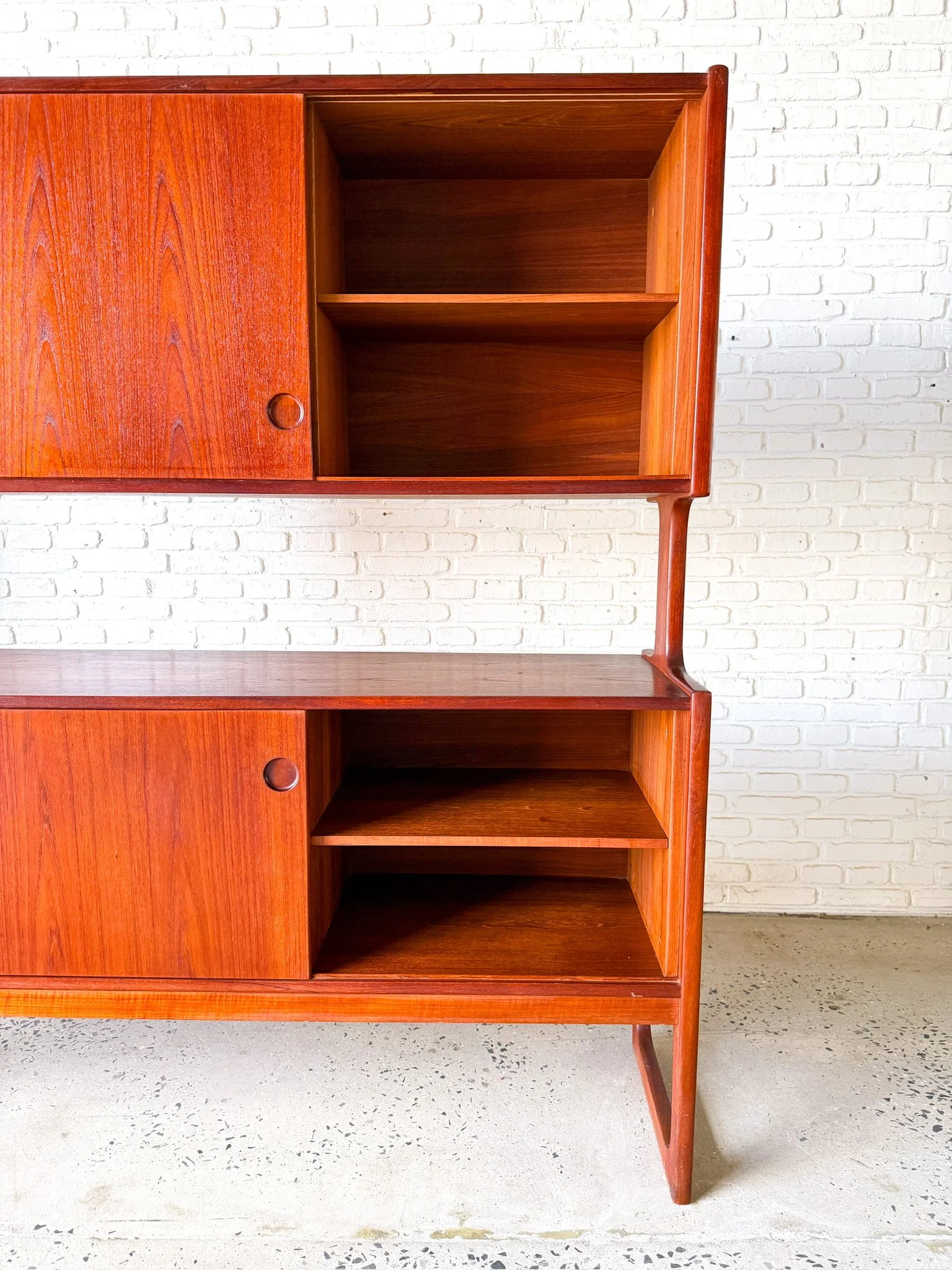 teak single piece hutch or room divider13.jpg