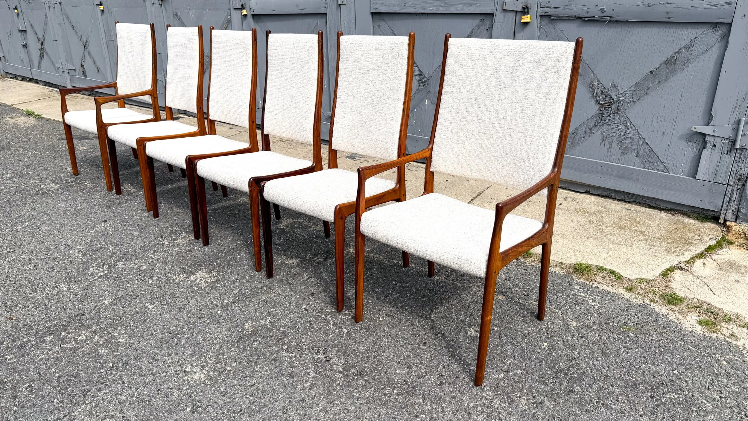 Danish Modern Rosewood Dining Chairs20.jpg