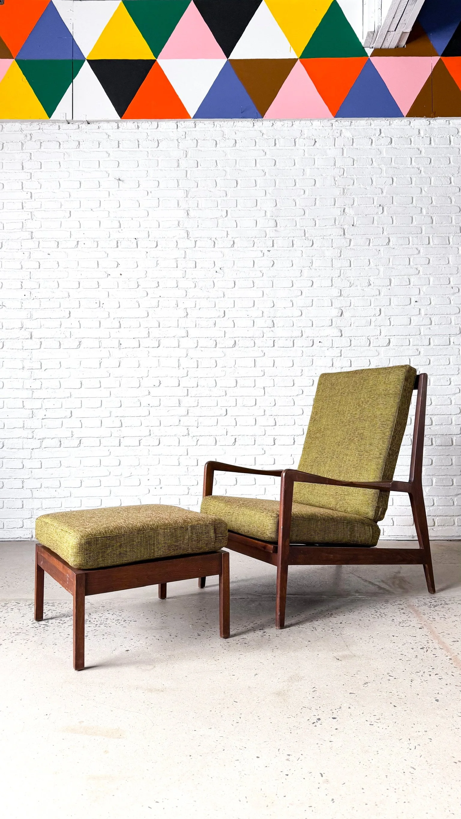 Mid Century Highback Lounge Chair2.jpg