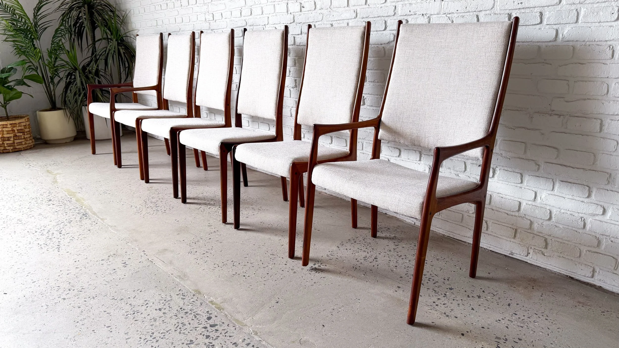 Danish Modern Rosewood Dining Chairs3.jpg