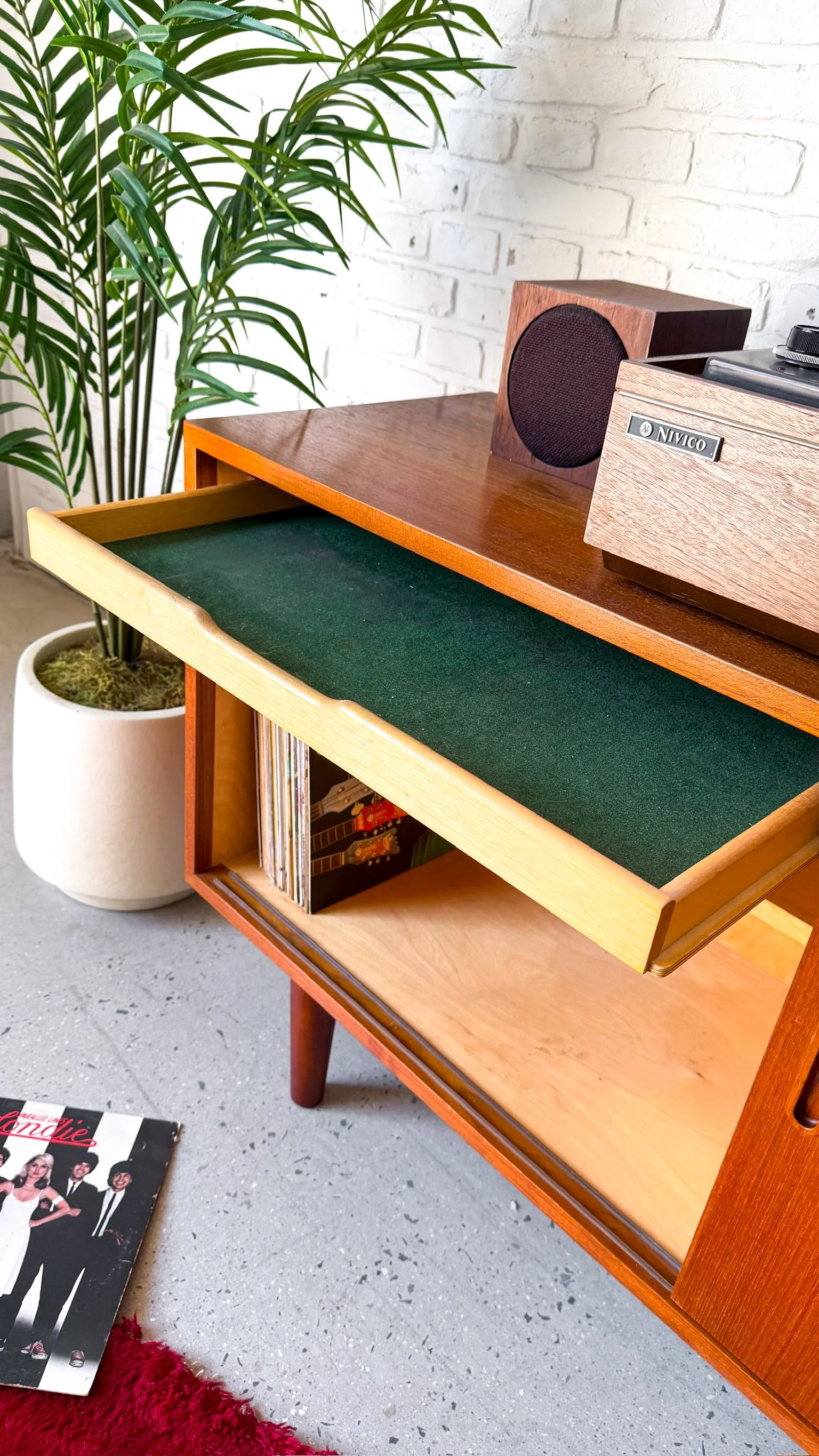 1960s Teak Credenza made in Denmark by Designer, Poul Hundevad17.jpg