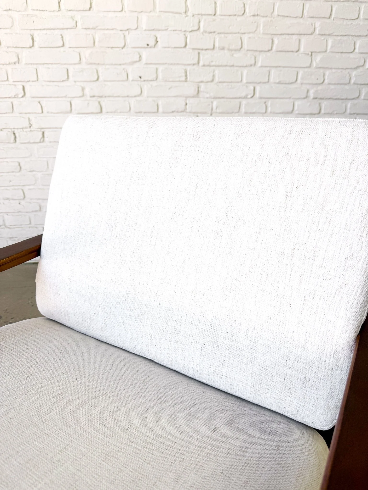 Mid Century Lounge Chair 22.jpg