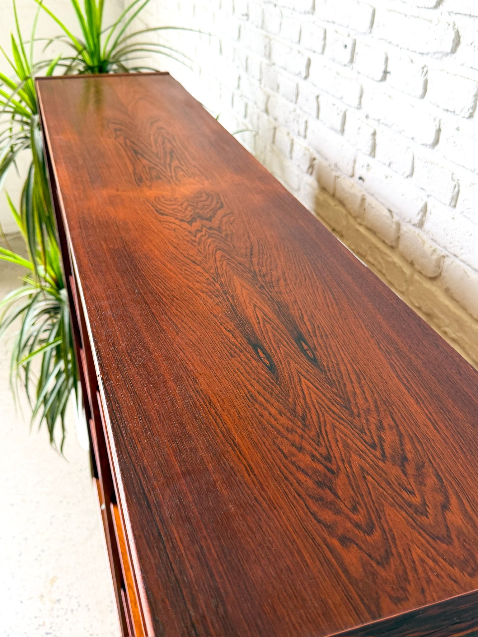 Rosewood Danish Bookshelf7.jpg
