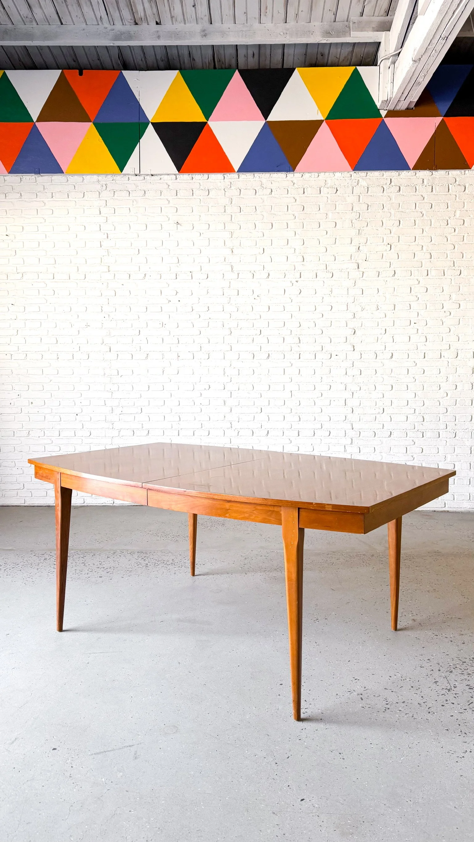 Young MFG Dining Table9.jpg