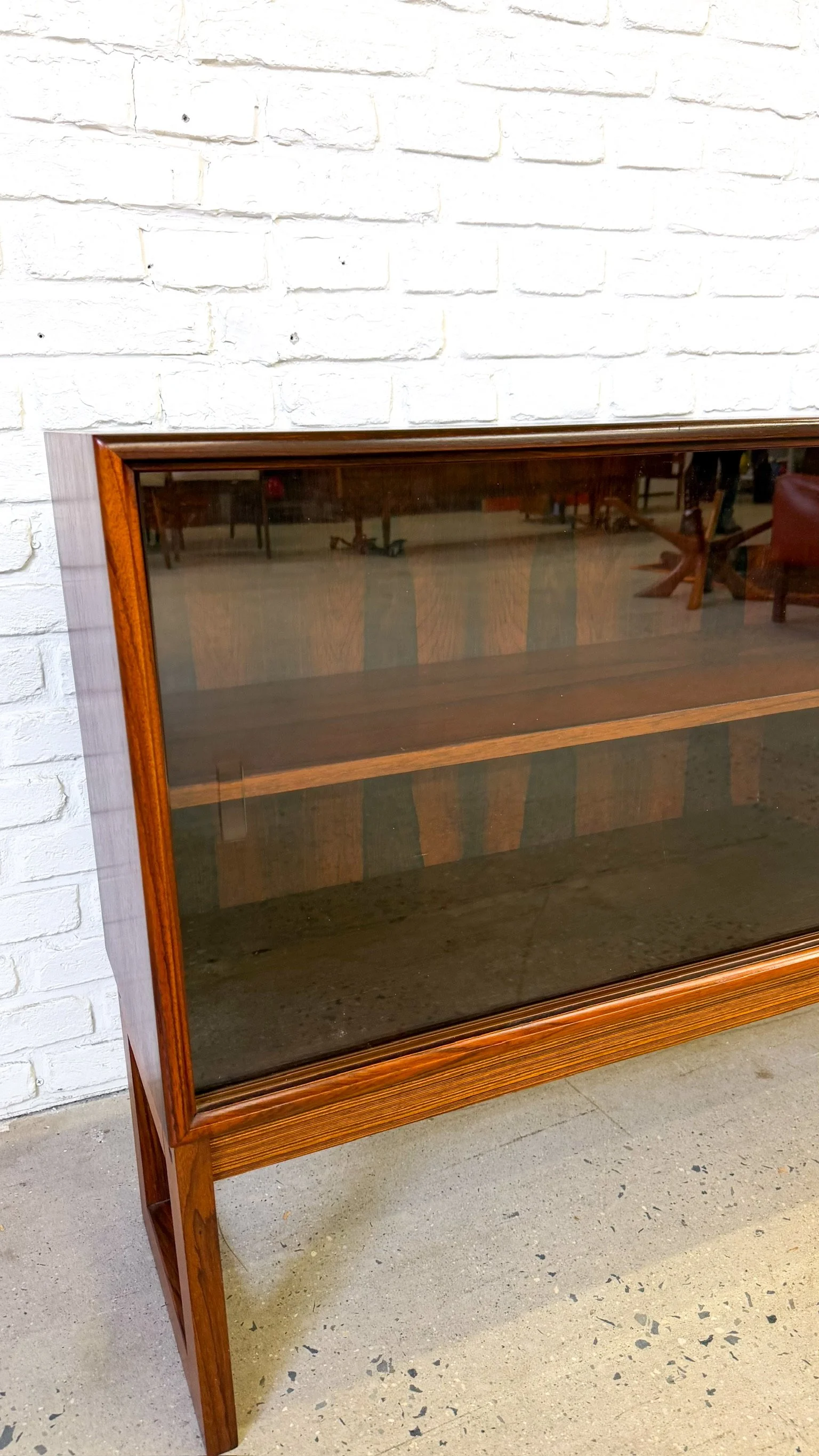 Danish Rosewood Display Cabinet Bookshelf3.jpg