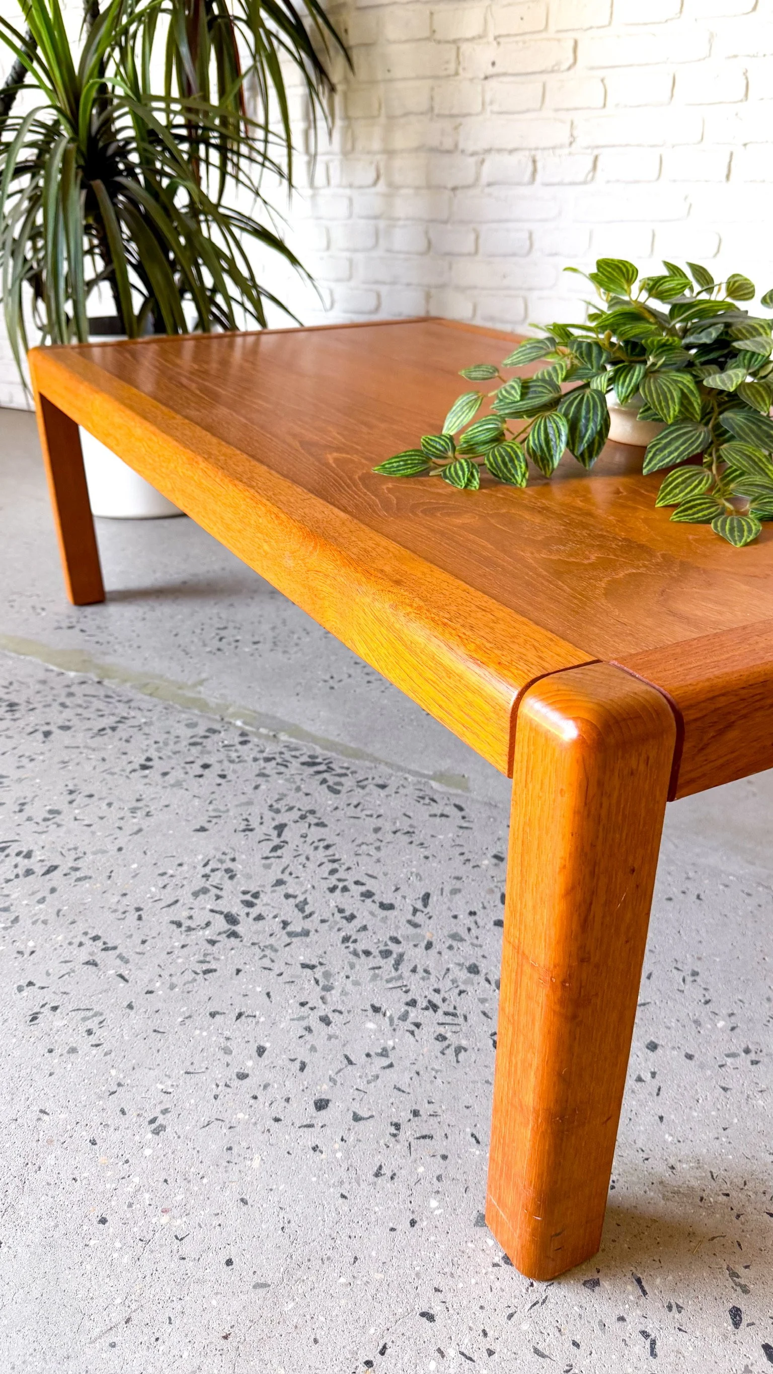 Danish Teak Coffee Table4.jpg