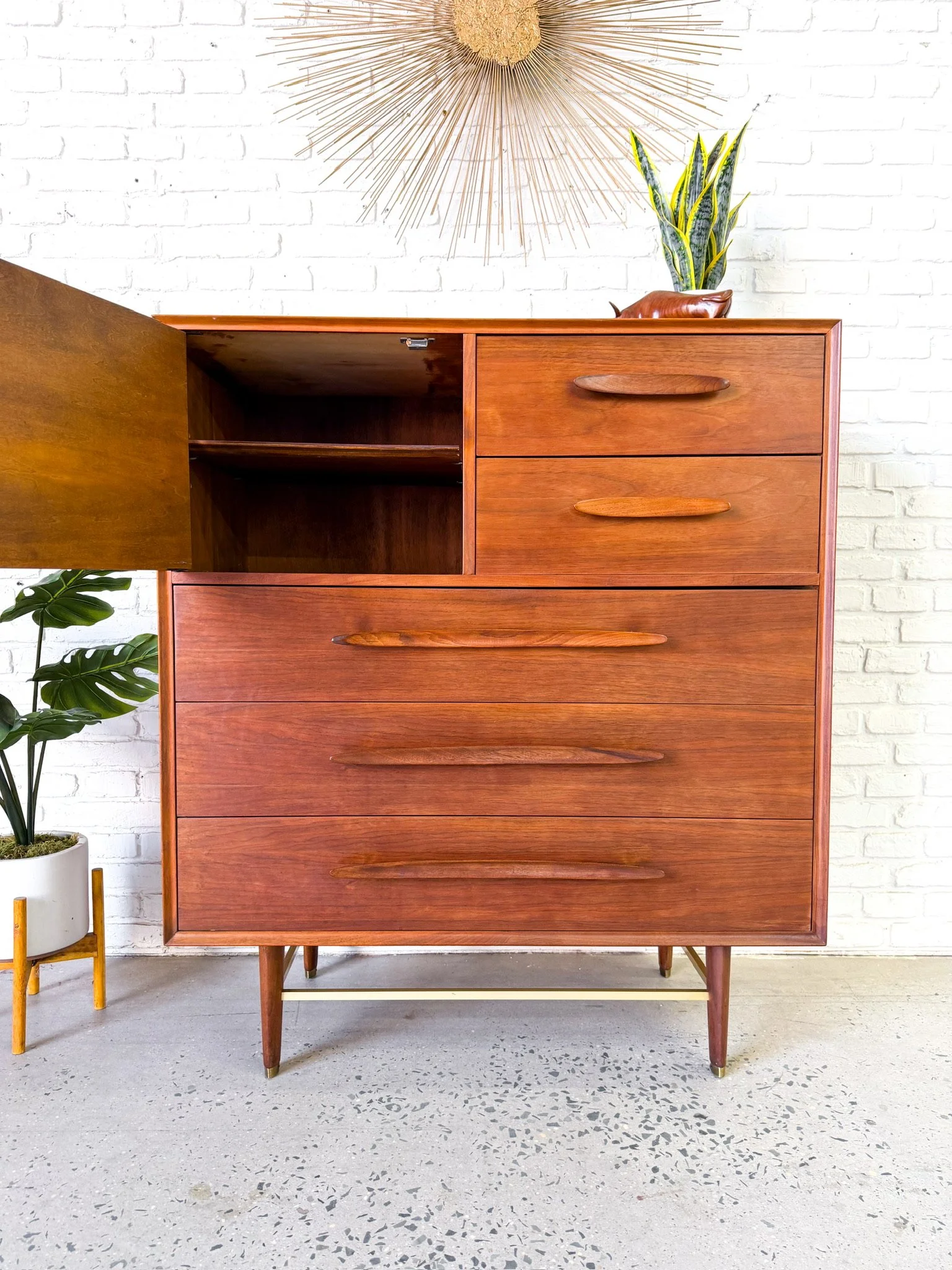 1960s Mid Century Modern Walnut Highboy Dresser9.jpg