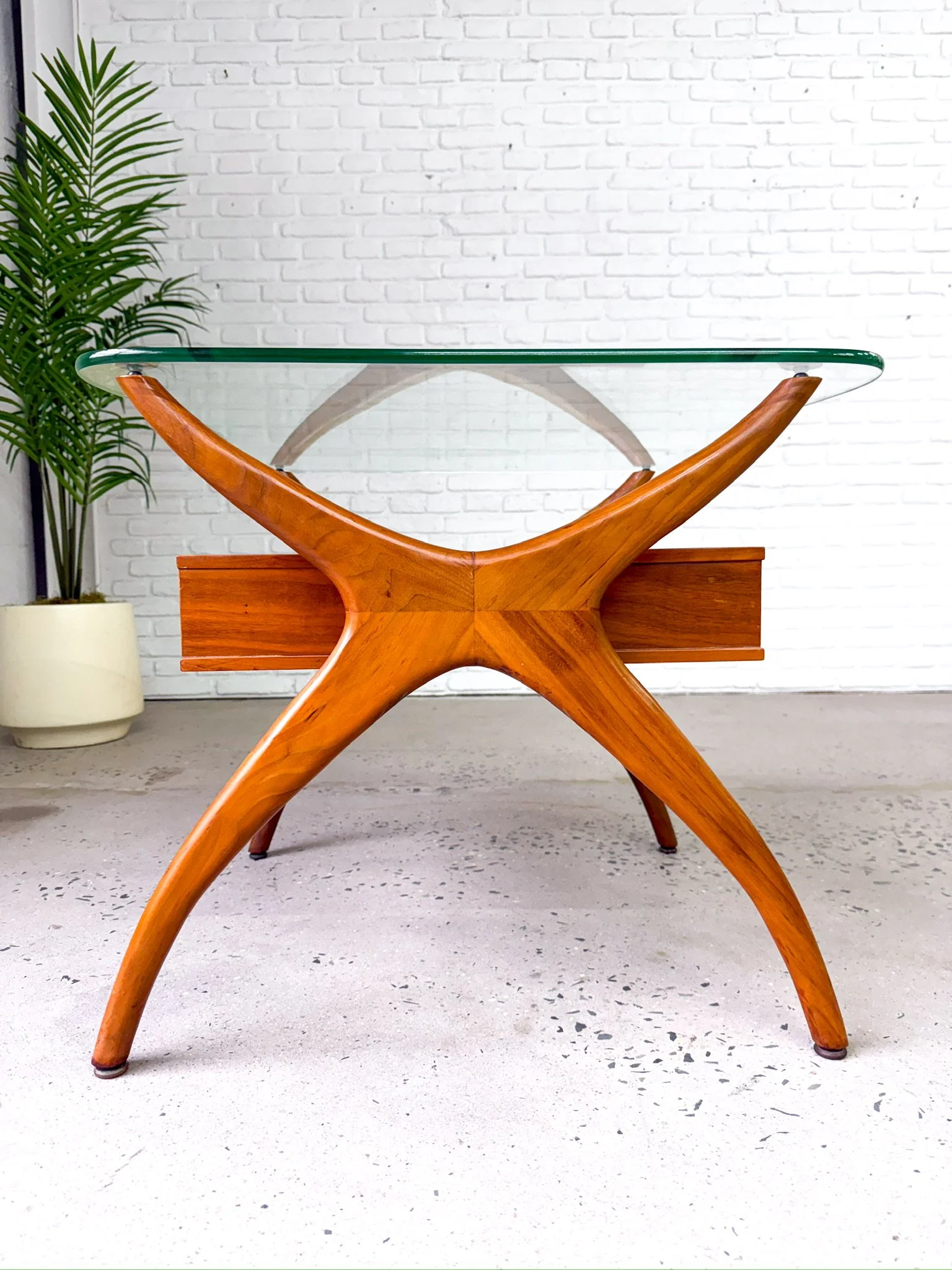 Glass Side Table 110.jpg