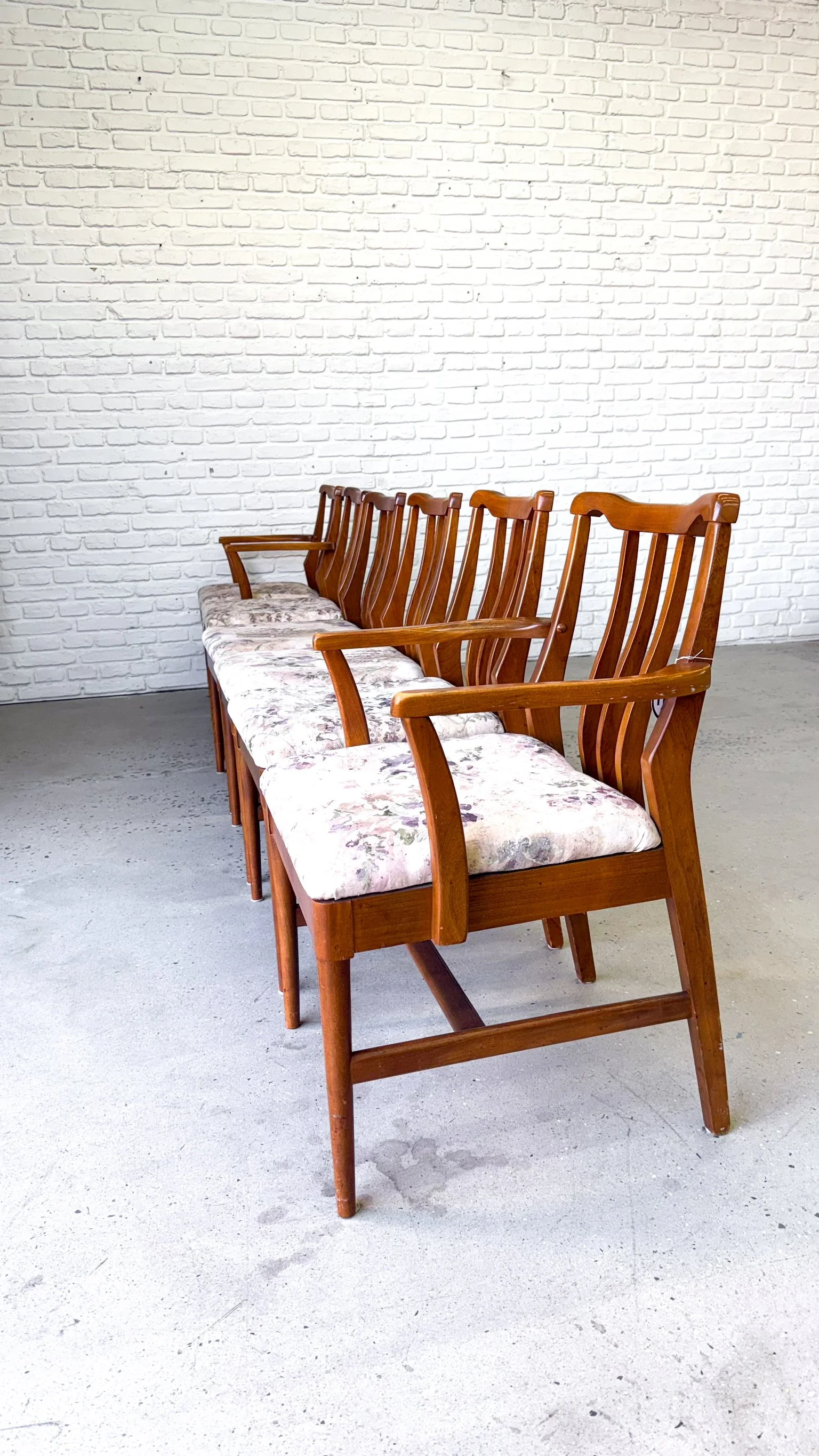 Young MFG Dining Chairs2.JPG