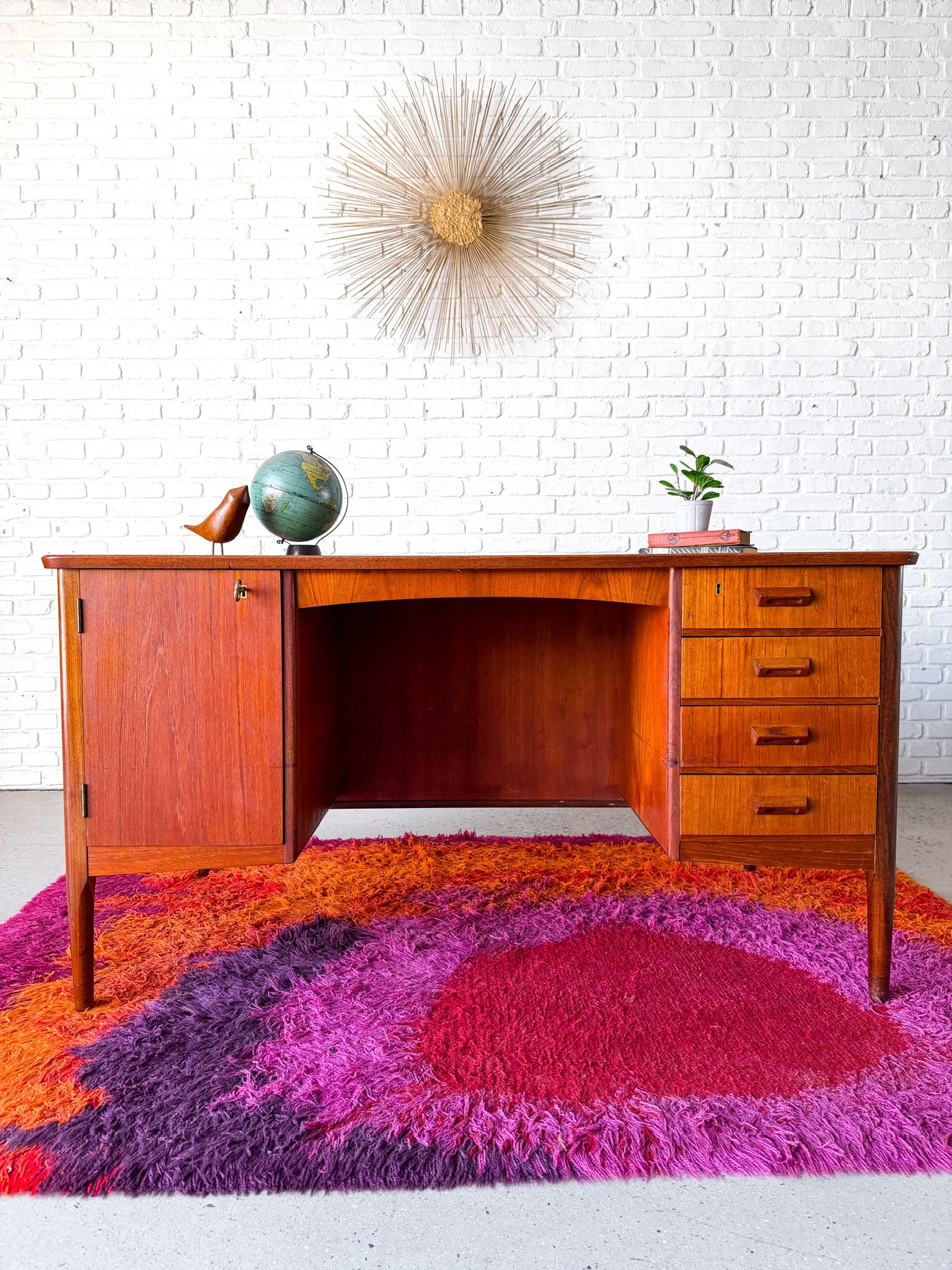 SVEND AAGE MADSEN STYLE DANISH TEAK DESK 1960S2.jpg