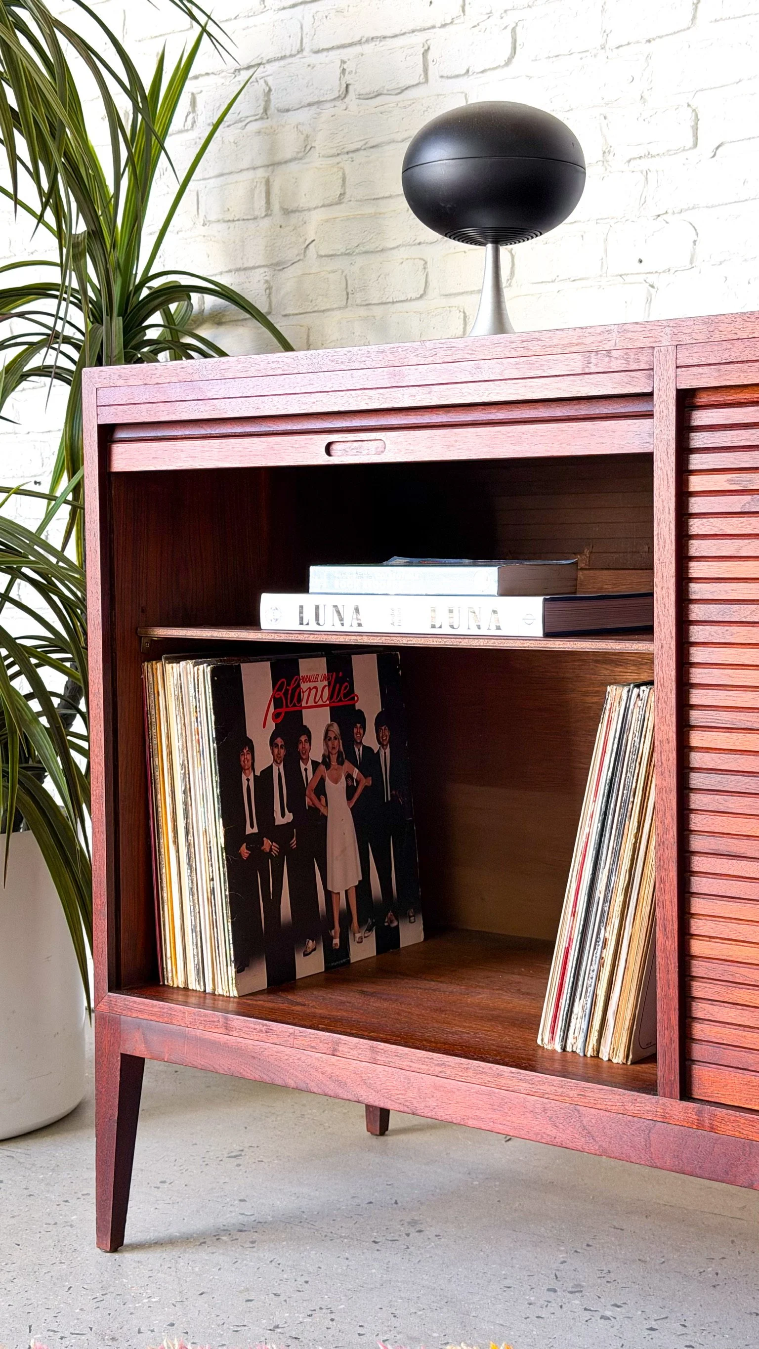 Oiled Walnut Credenza circa 1960s20.jpg