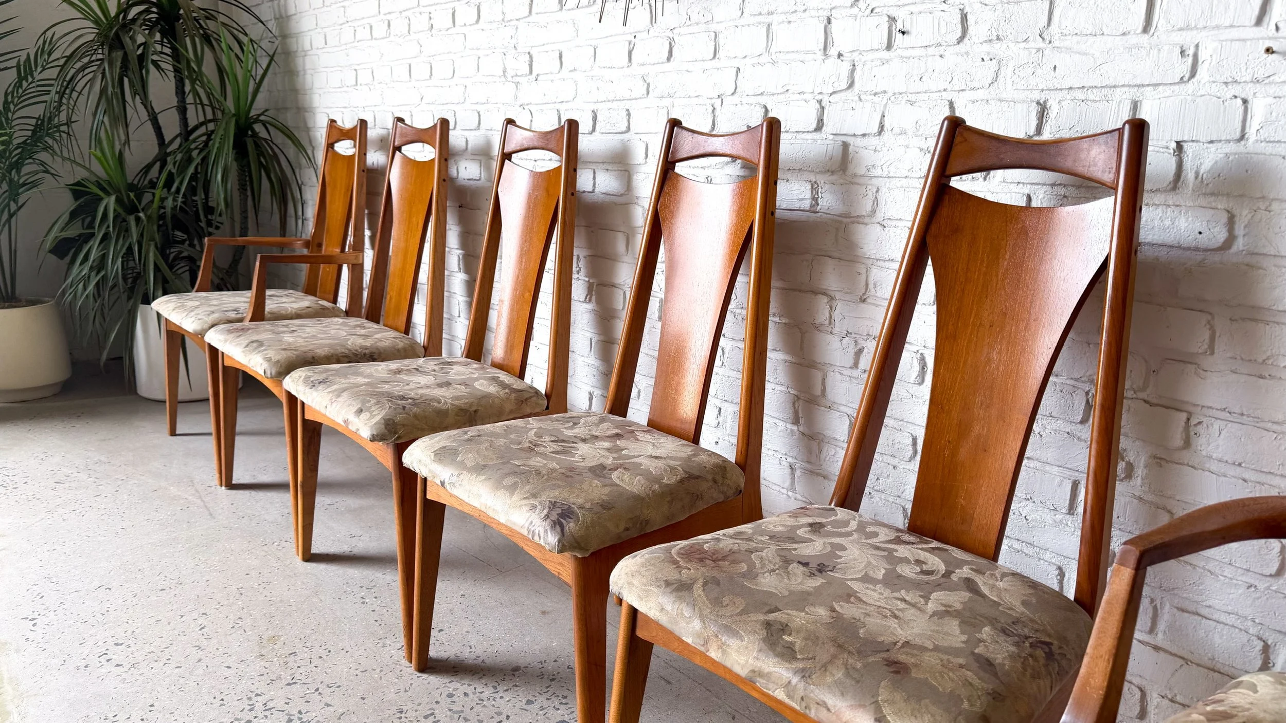 MCM Young MFG Dining Chairs Set of 65.jpg