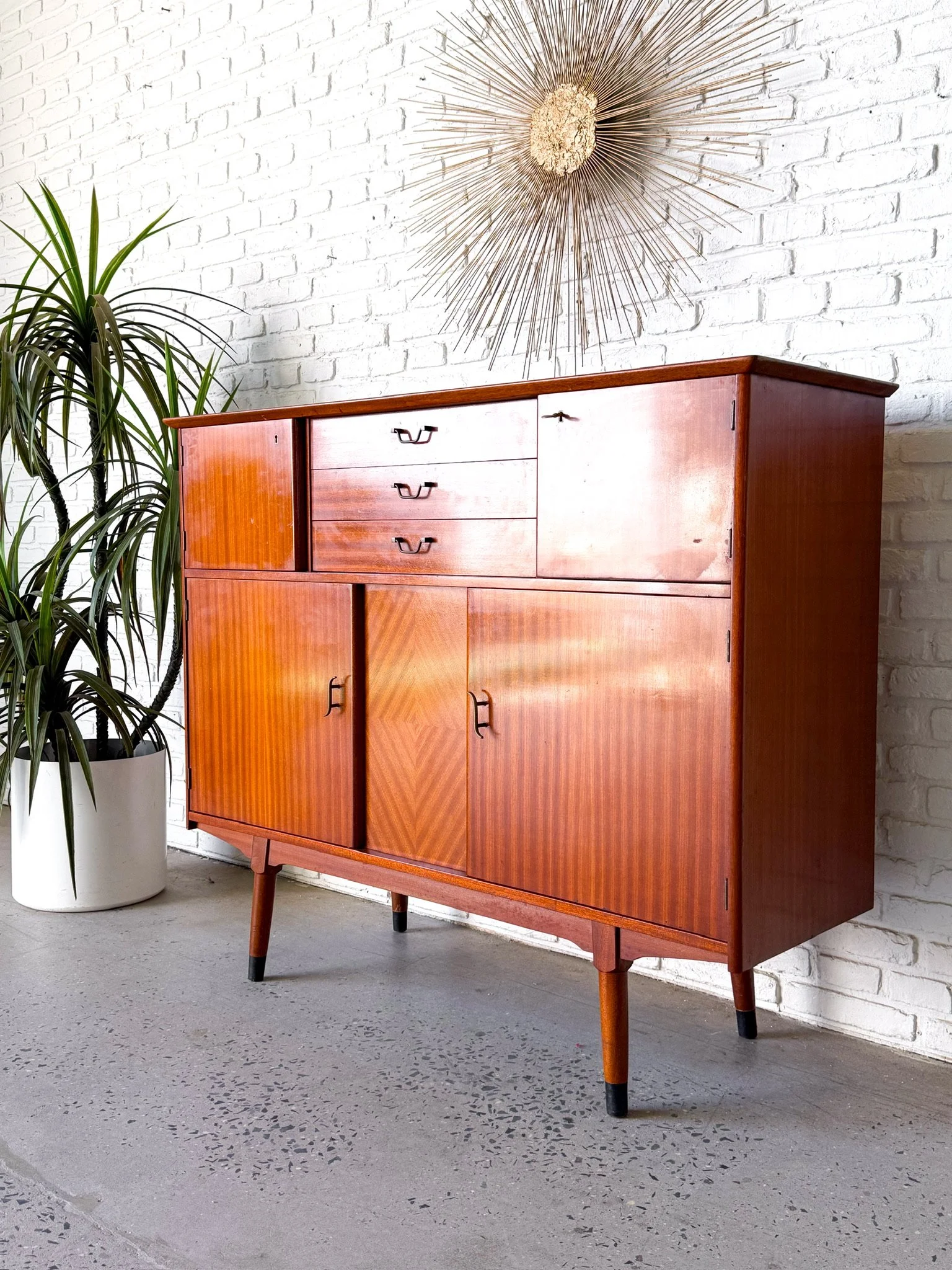 European Bar Cabinet Sideboard4.jpg