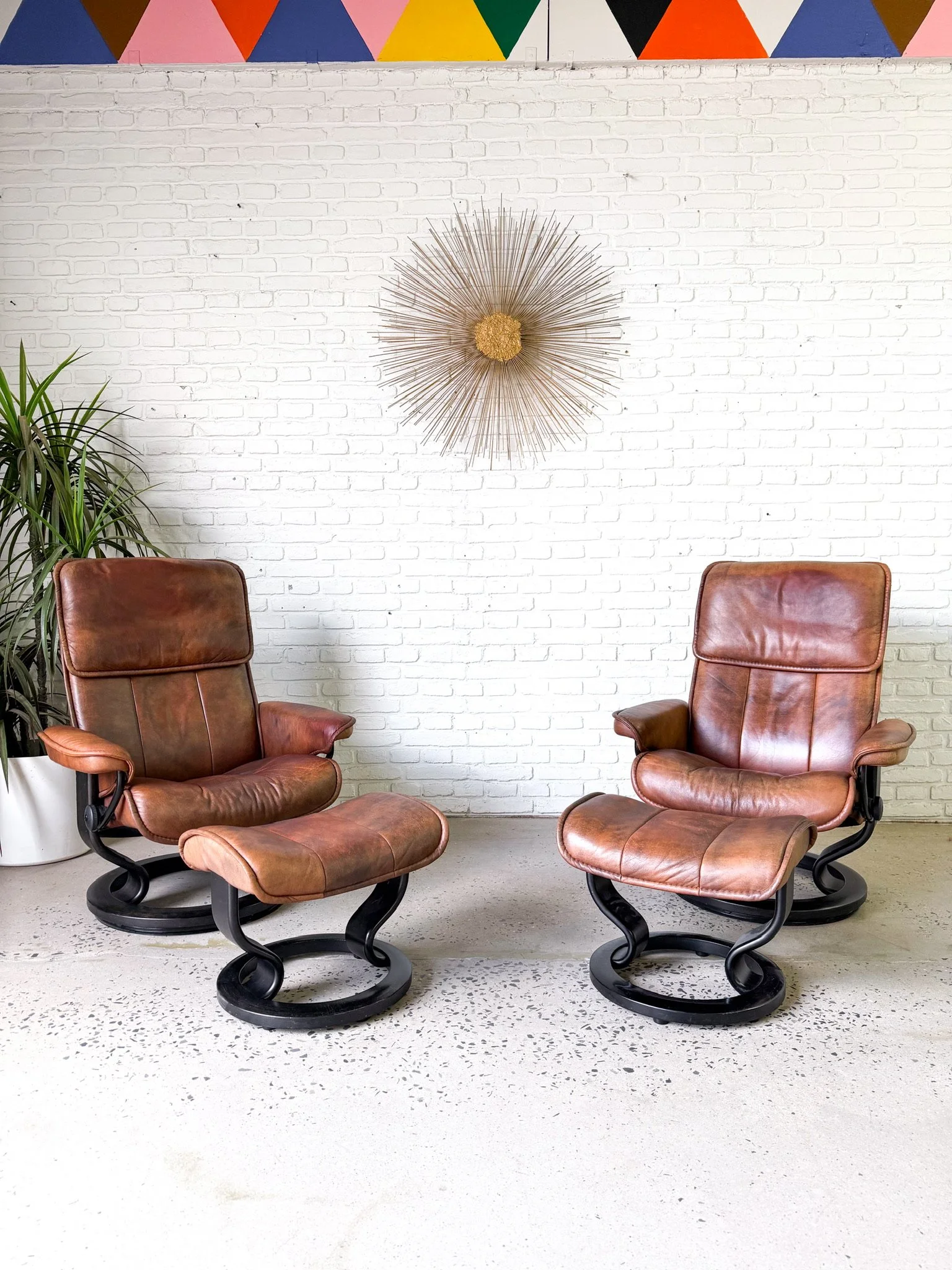 Ekornes Stressless Lounge Chair Pair1.jpg