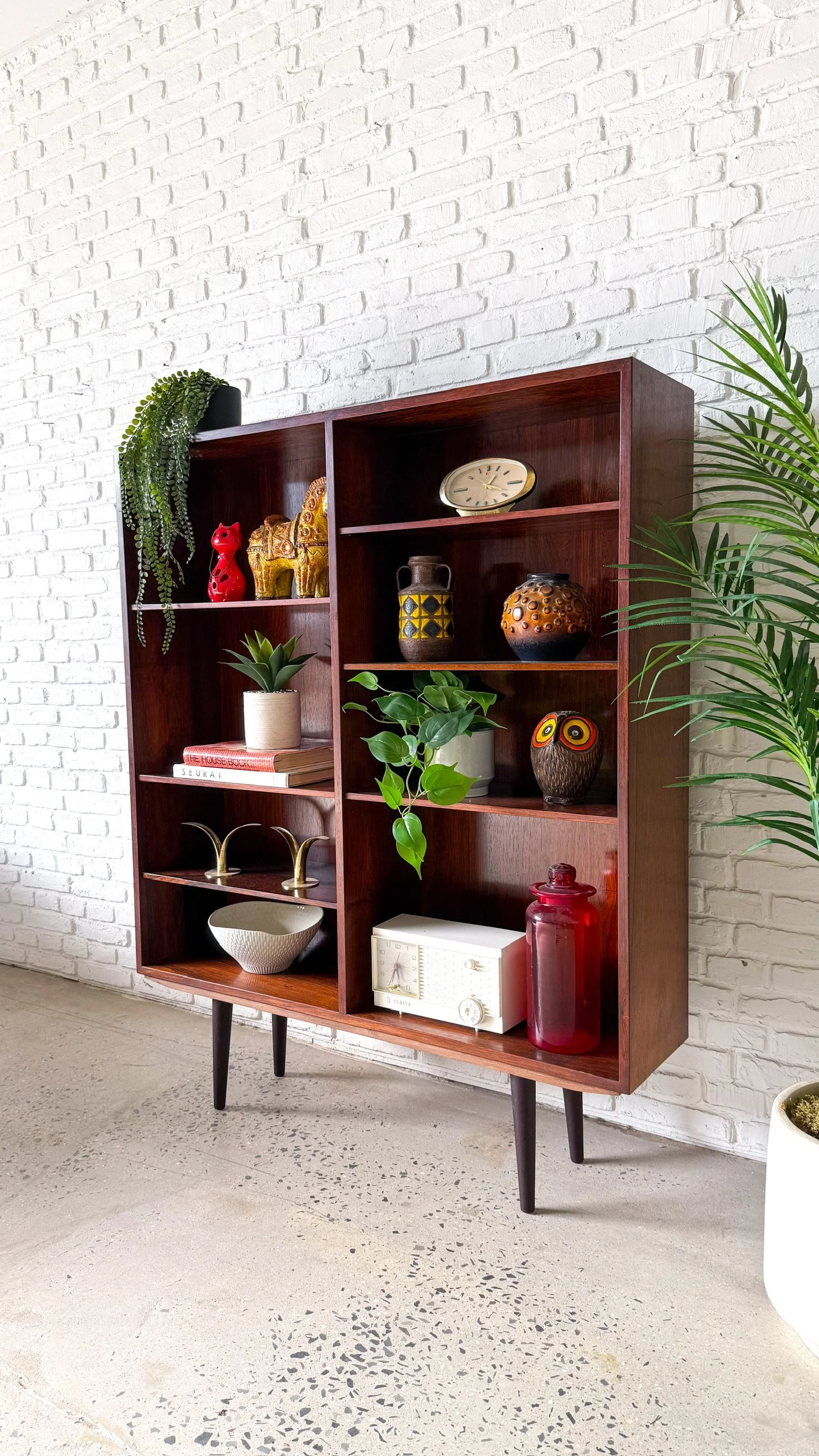 Danish Rosewood Bookshelf10.JPG