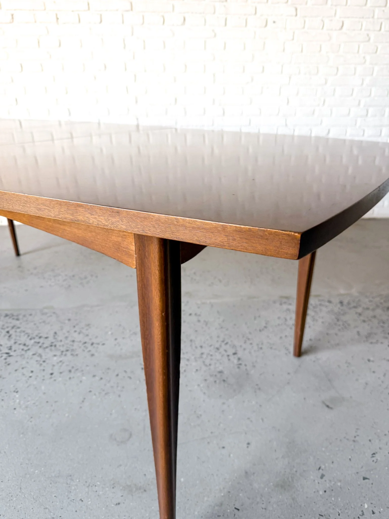 Broyhill Emphasis walnut dining table with leaf2.jpg