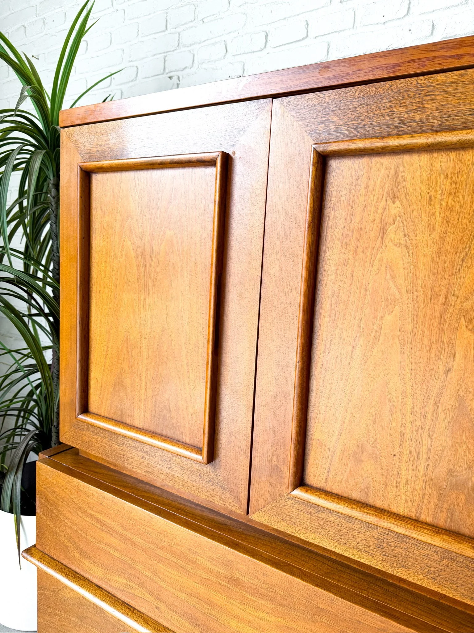 American of Martinsville Walnut Bedroom Set 6.jpg