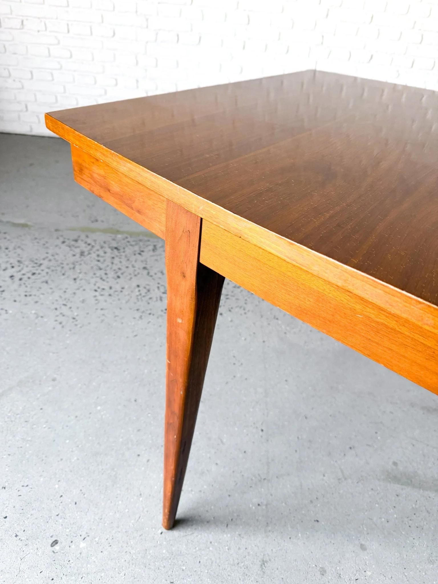 Young MFG Dining Table7.jpg