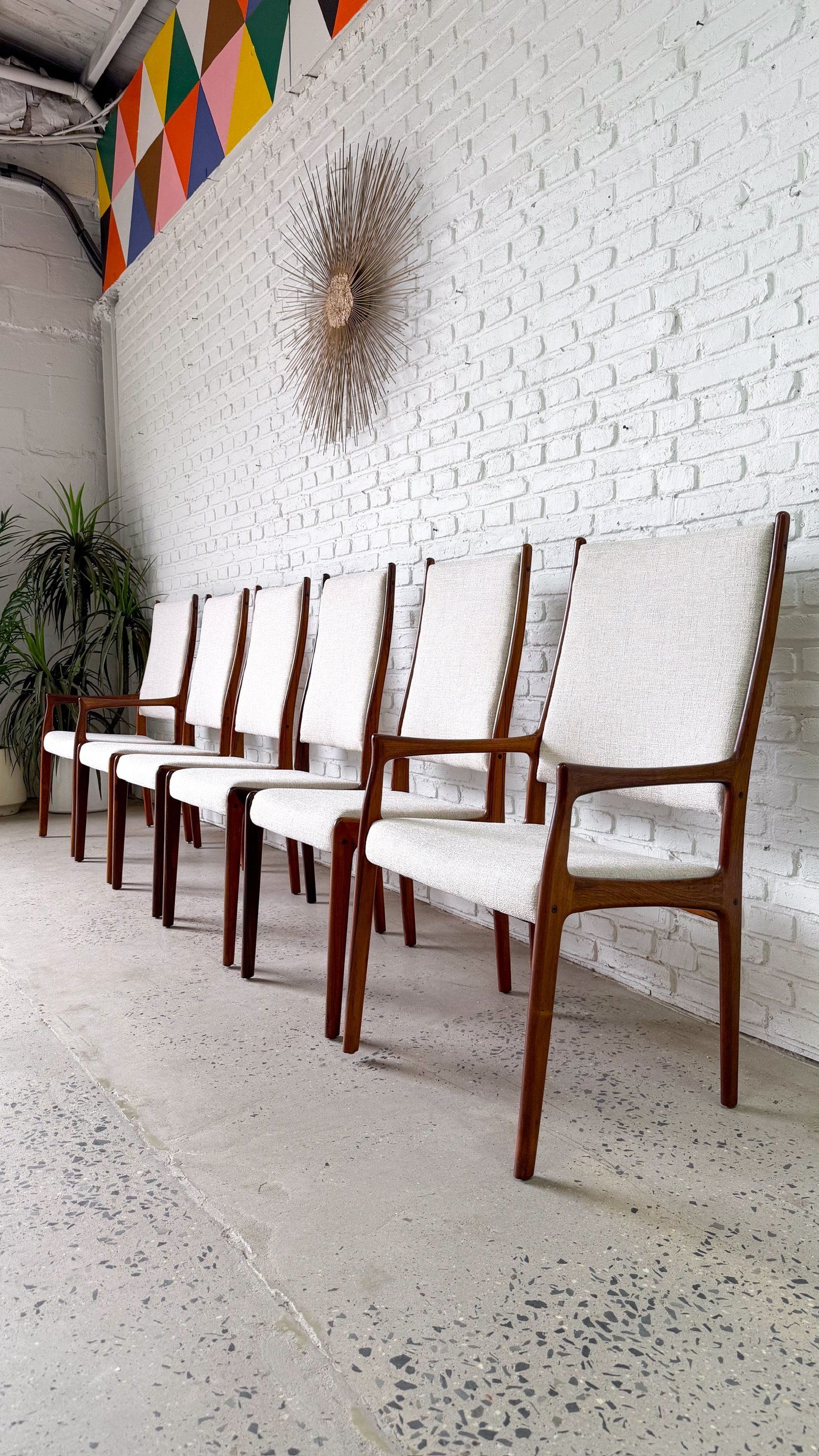 Danish Modern Rosewood Dining Chairs4.jpg