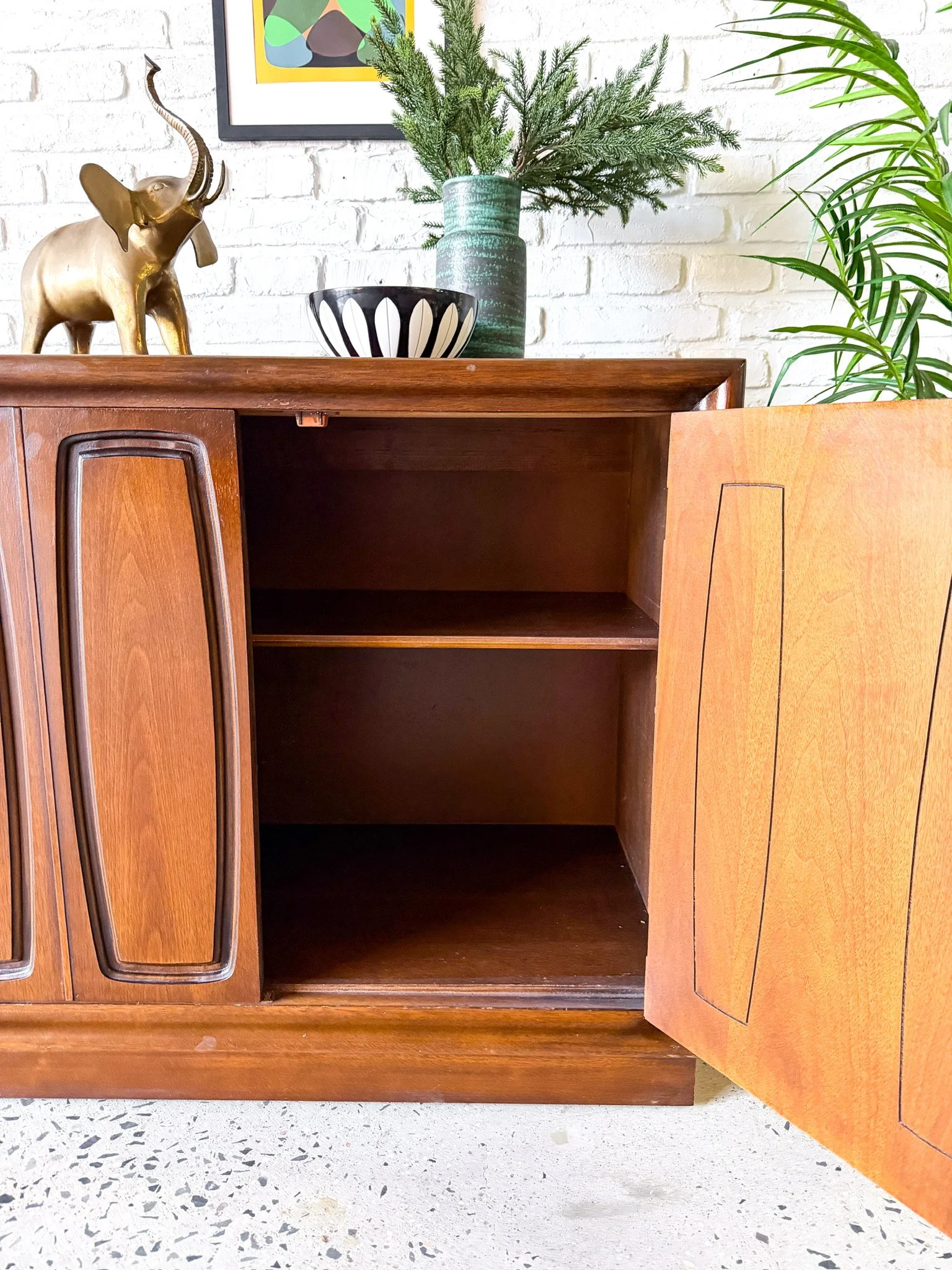 broyhill emphasis small walnut credenza5.jpg