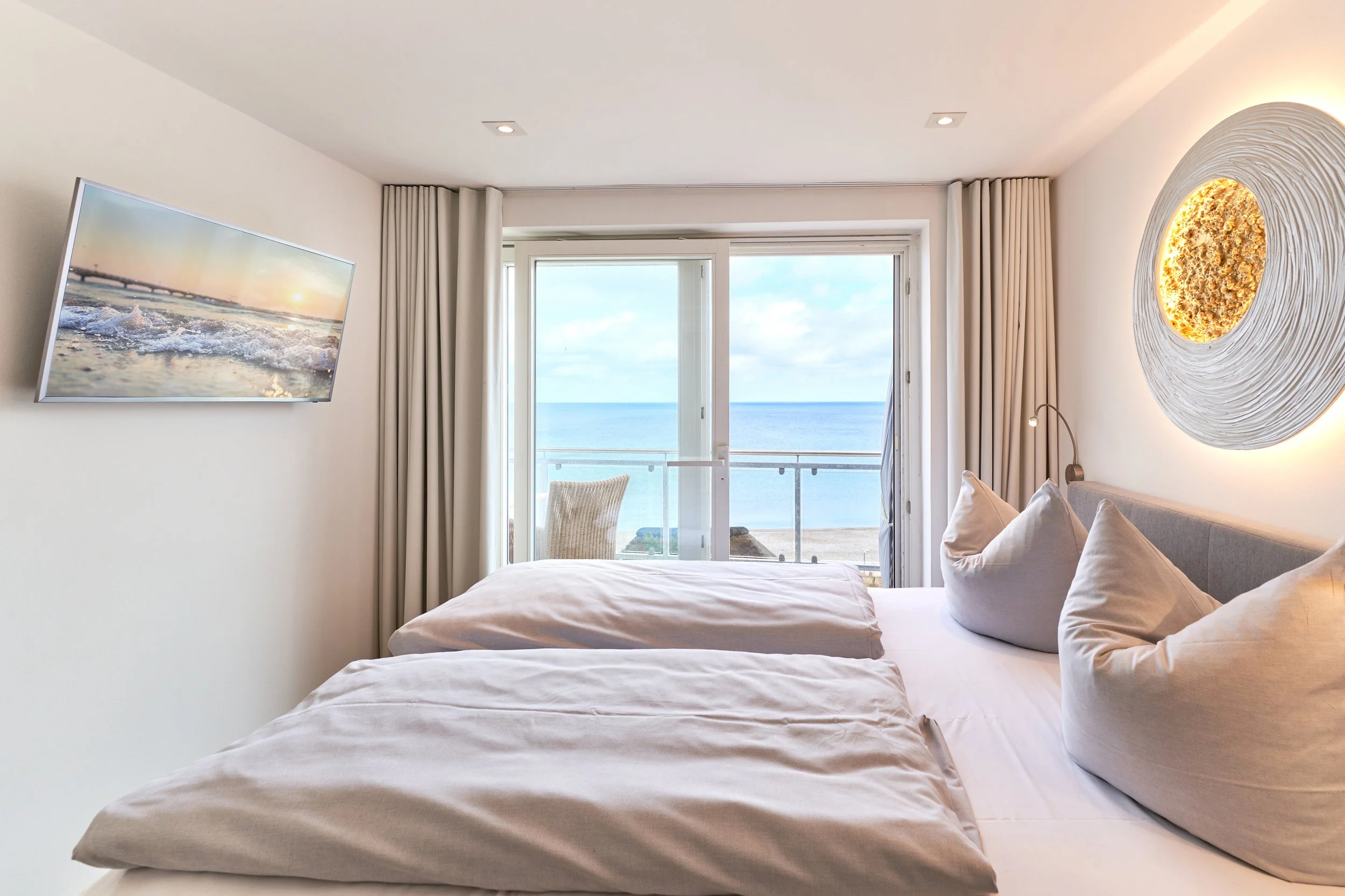 Schlafzimmer mit Meerblick .jpg