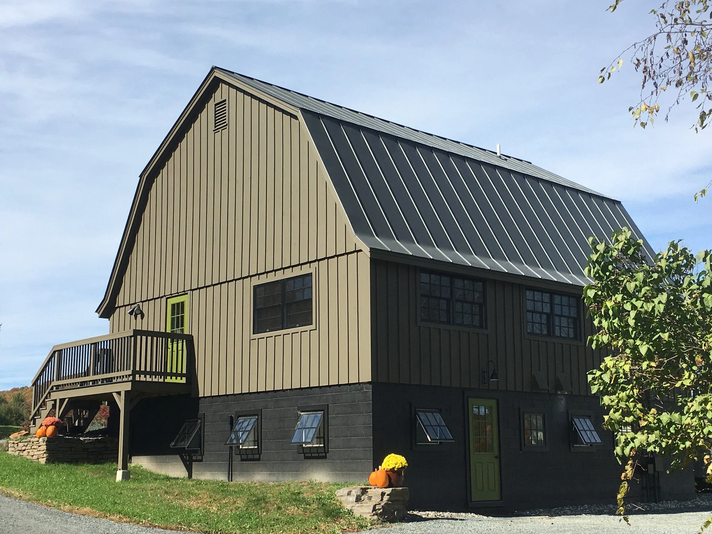 Exterior Event Barn.jpg