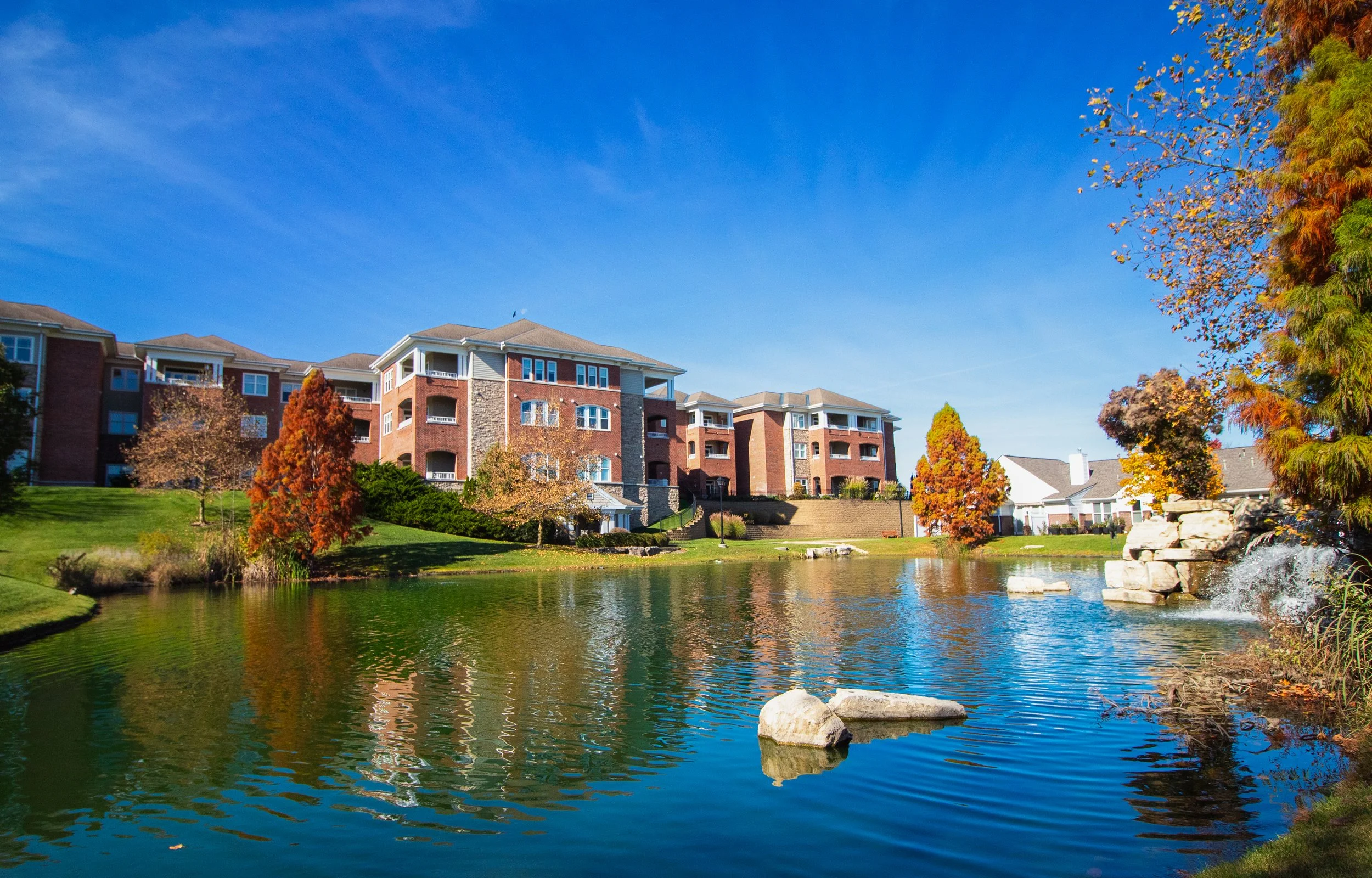 Twin_Lakes_Senior_Living_Center.jpg