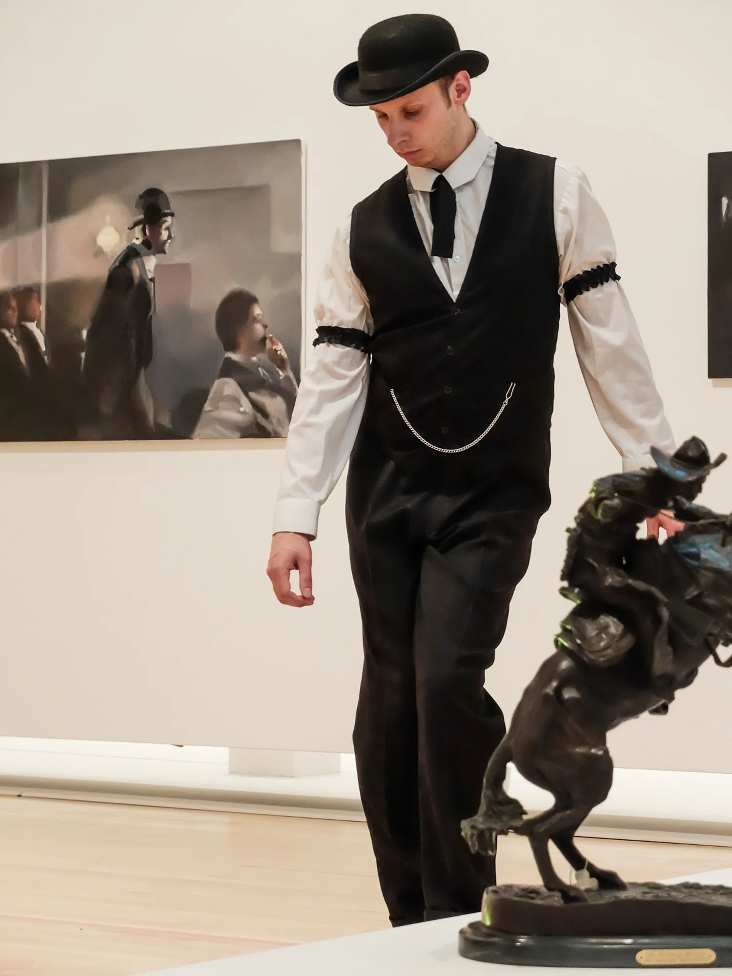 26-Prior-to-the-Heist-7.jpg