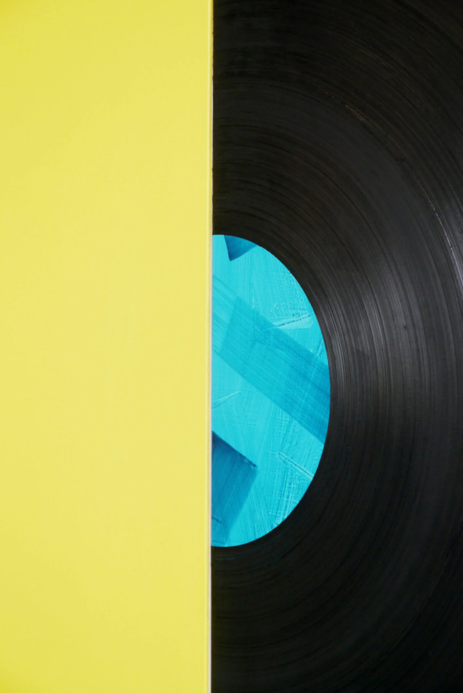 04-yellow-record-detail.jpg