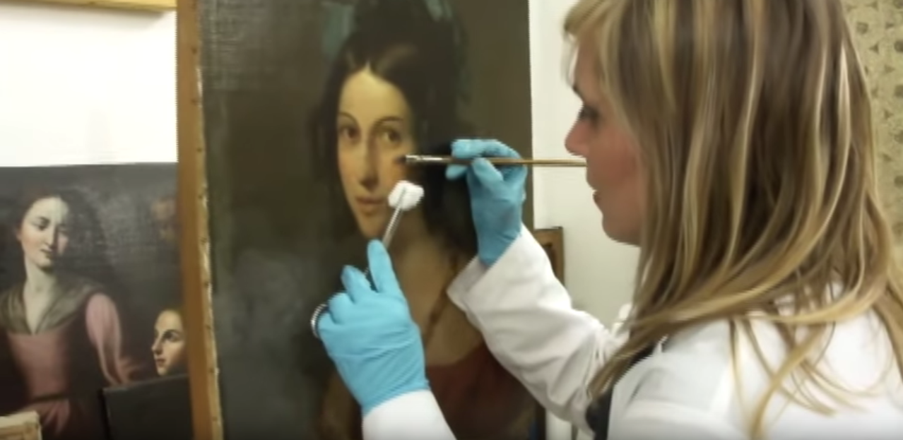 Fine art restoration workshop in Italy
