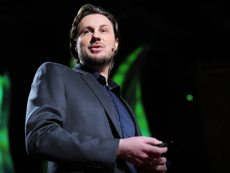 Shea Hembrey: How I became 100 artists