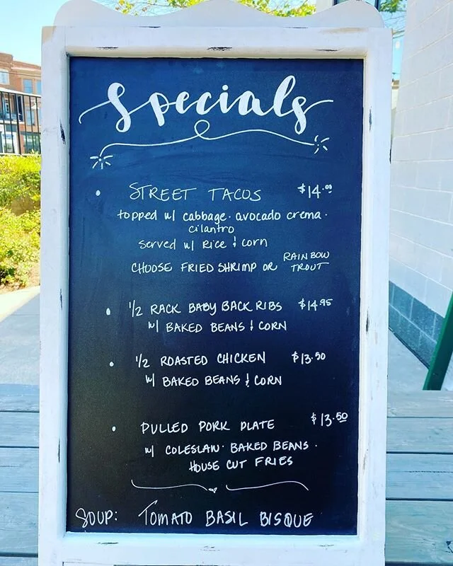 May we offer you something to eat?? 🌮🥗🍔😋 Open from 11:30-2:30 for lunch then 4:30-8:00 for dinner 🚗