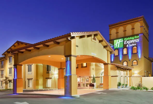Holiday Inn.jpg