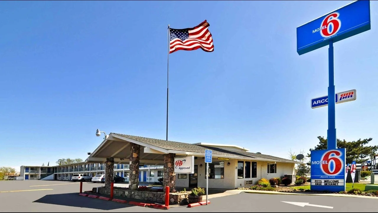 Motel 6.jpg