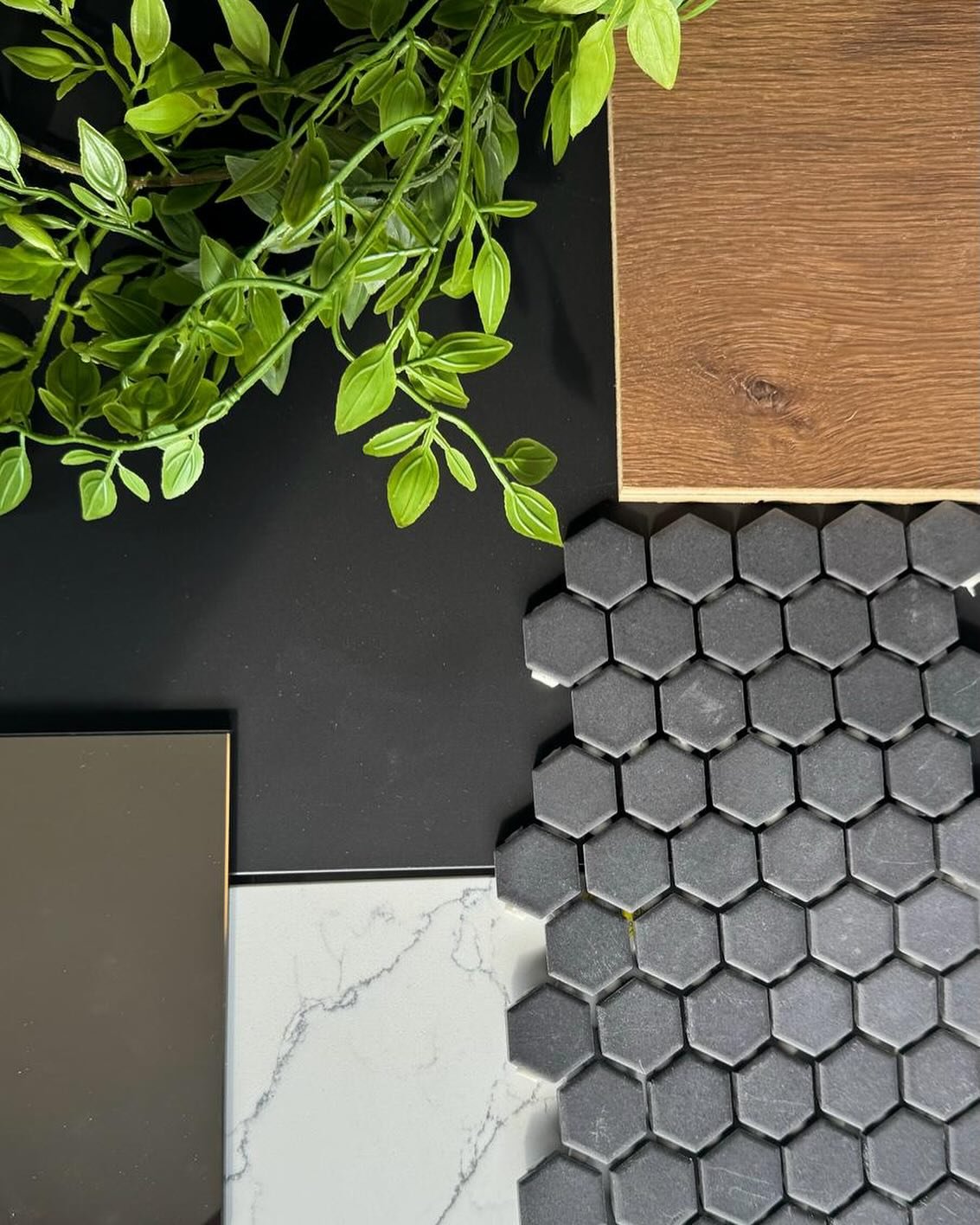Classic + Black

Colour Scheme by: Calvert Design Studio @calvertdesignstudio 

#interiordesignervancouver #interiordesign #moodboard #colourscheme #designerlife #luxuryfinishes