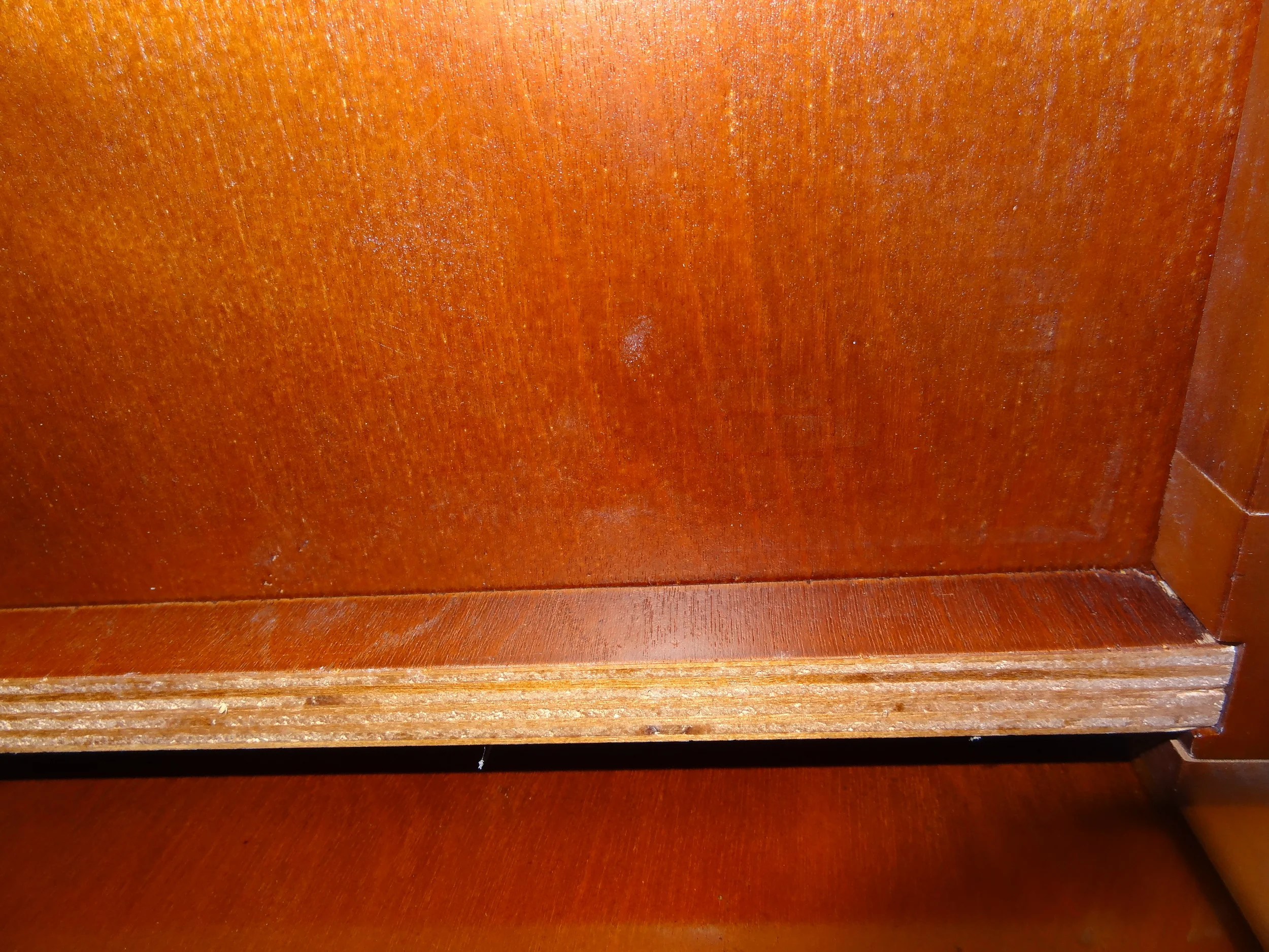 100% Plywood cabinet boxes