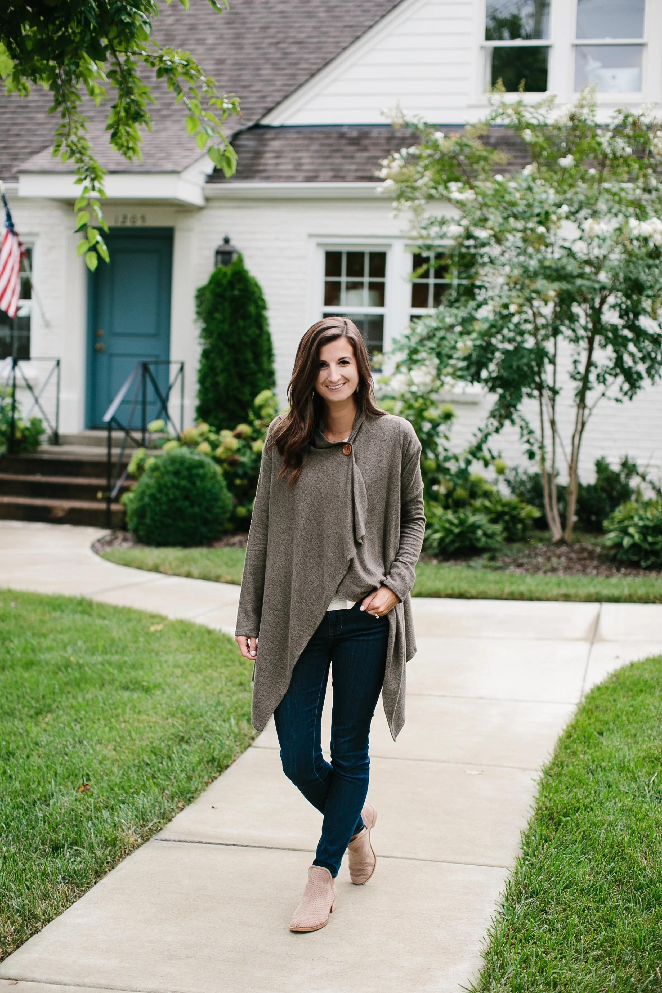Photography by Madi Flournoy Henderson || Top: Hadley Rae || Jeans: Madewell
