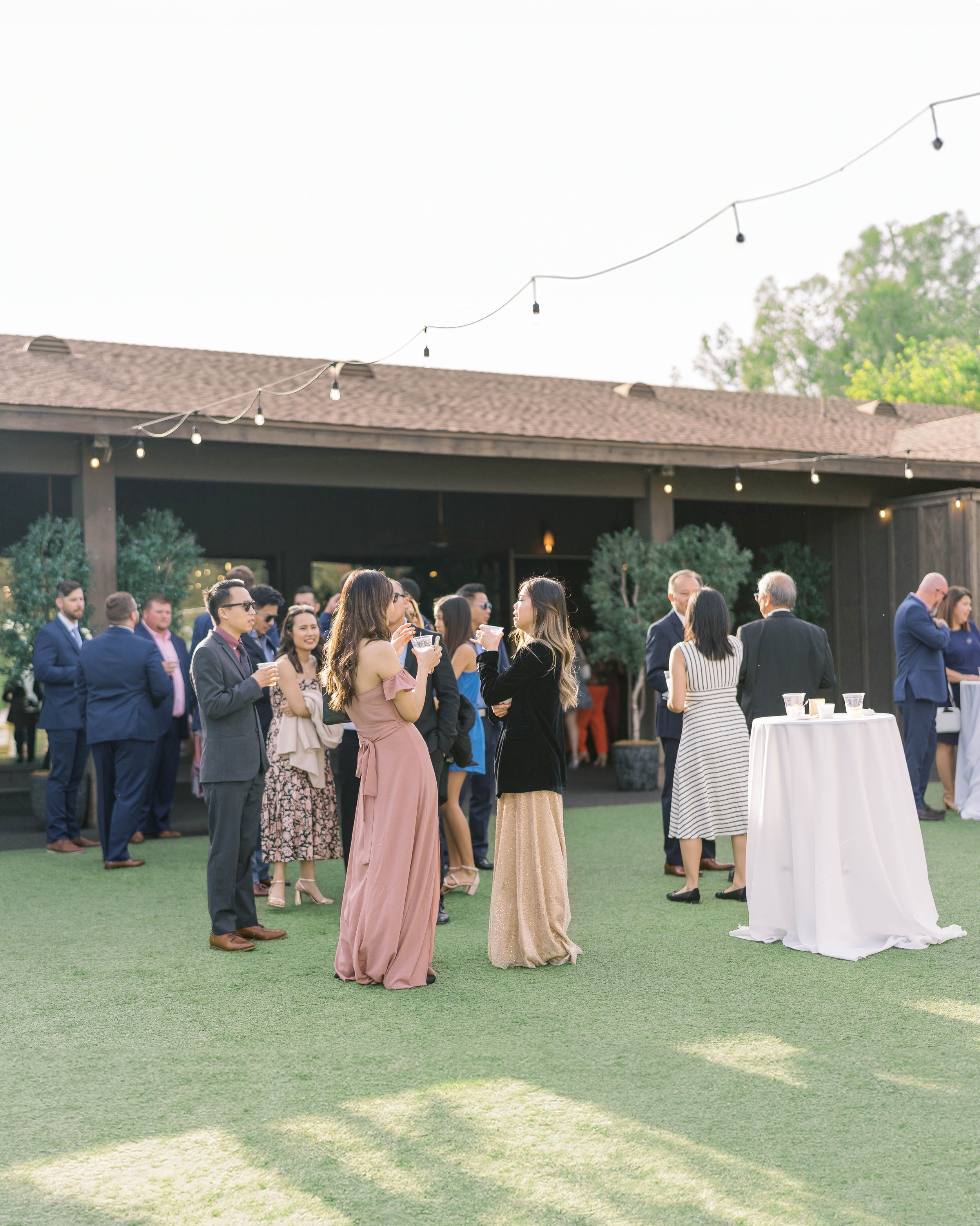 cocktail-hour-at-wedding.jpg